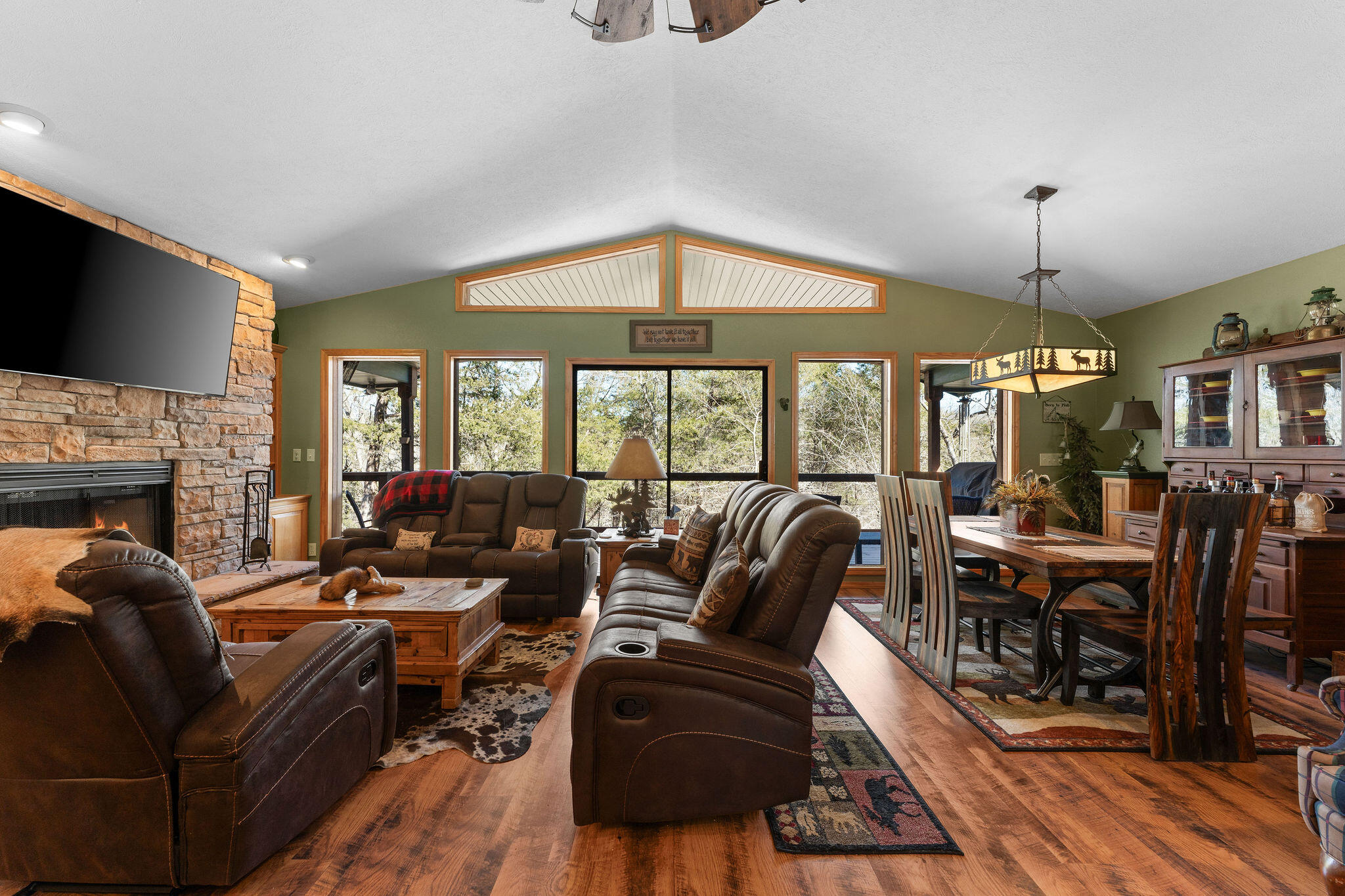 22584 Air Park Drive Property Photo 21