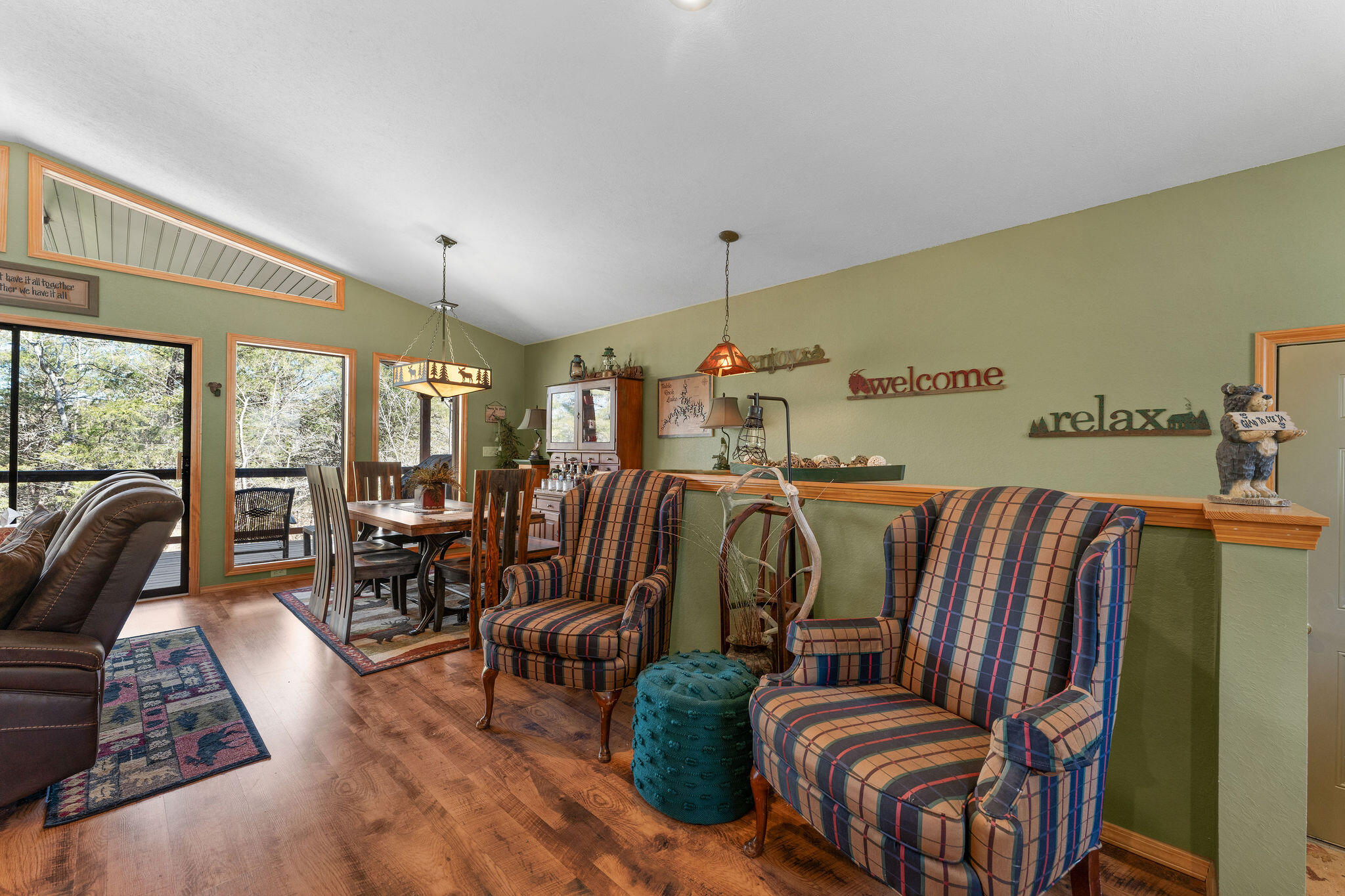 22584 Air Park Drive Property Photo 24