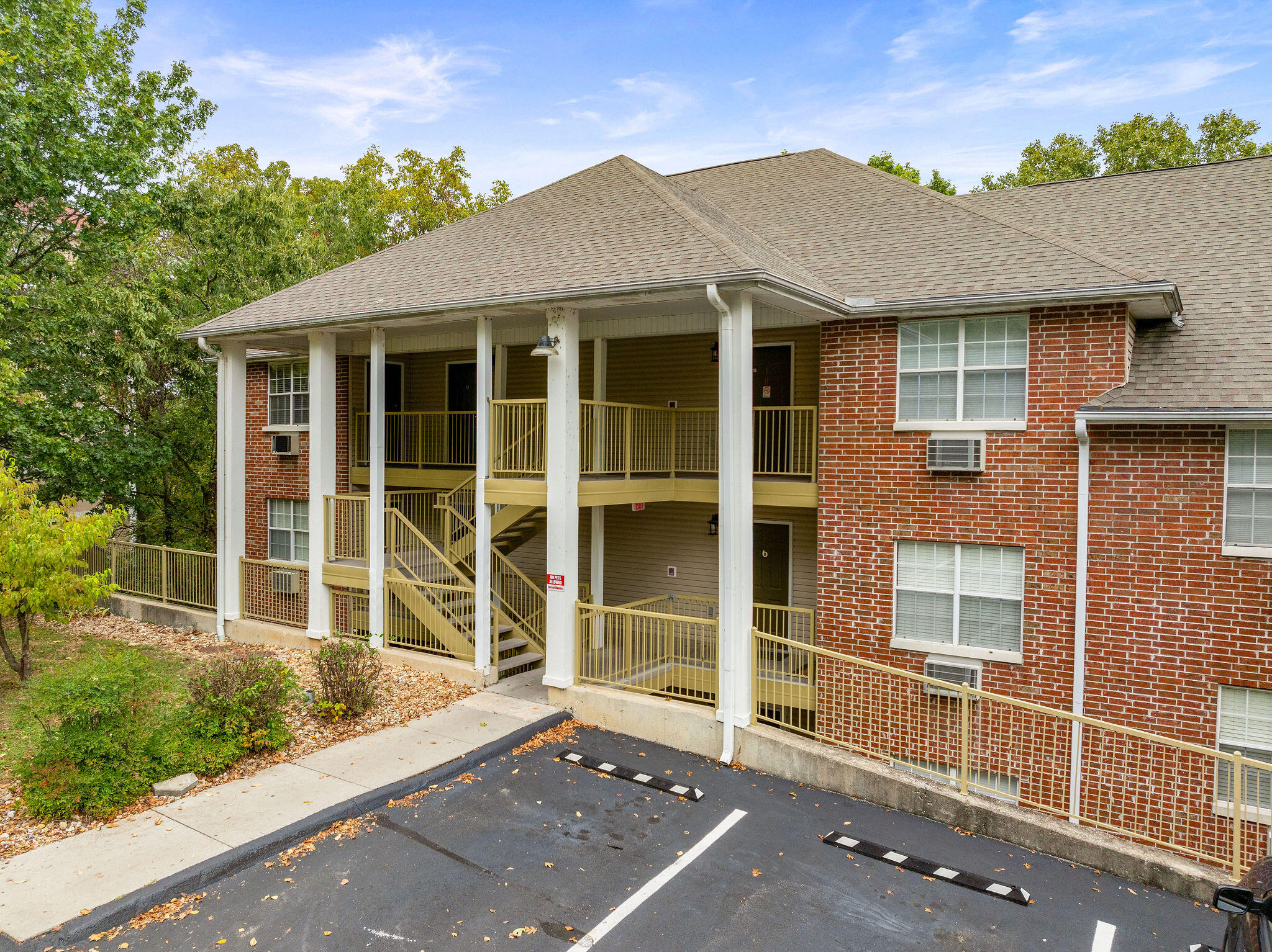 200 Golfview Drive Property Photo
