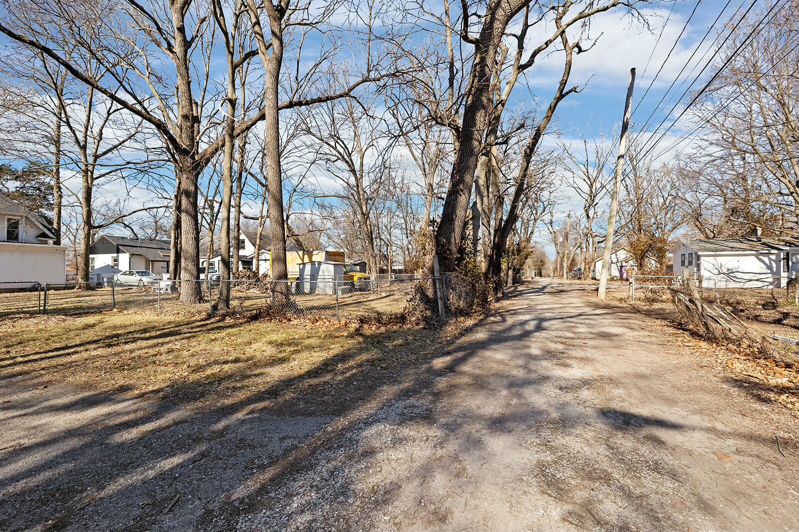 1218 North Rogers Avenue Property Photo 6