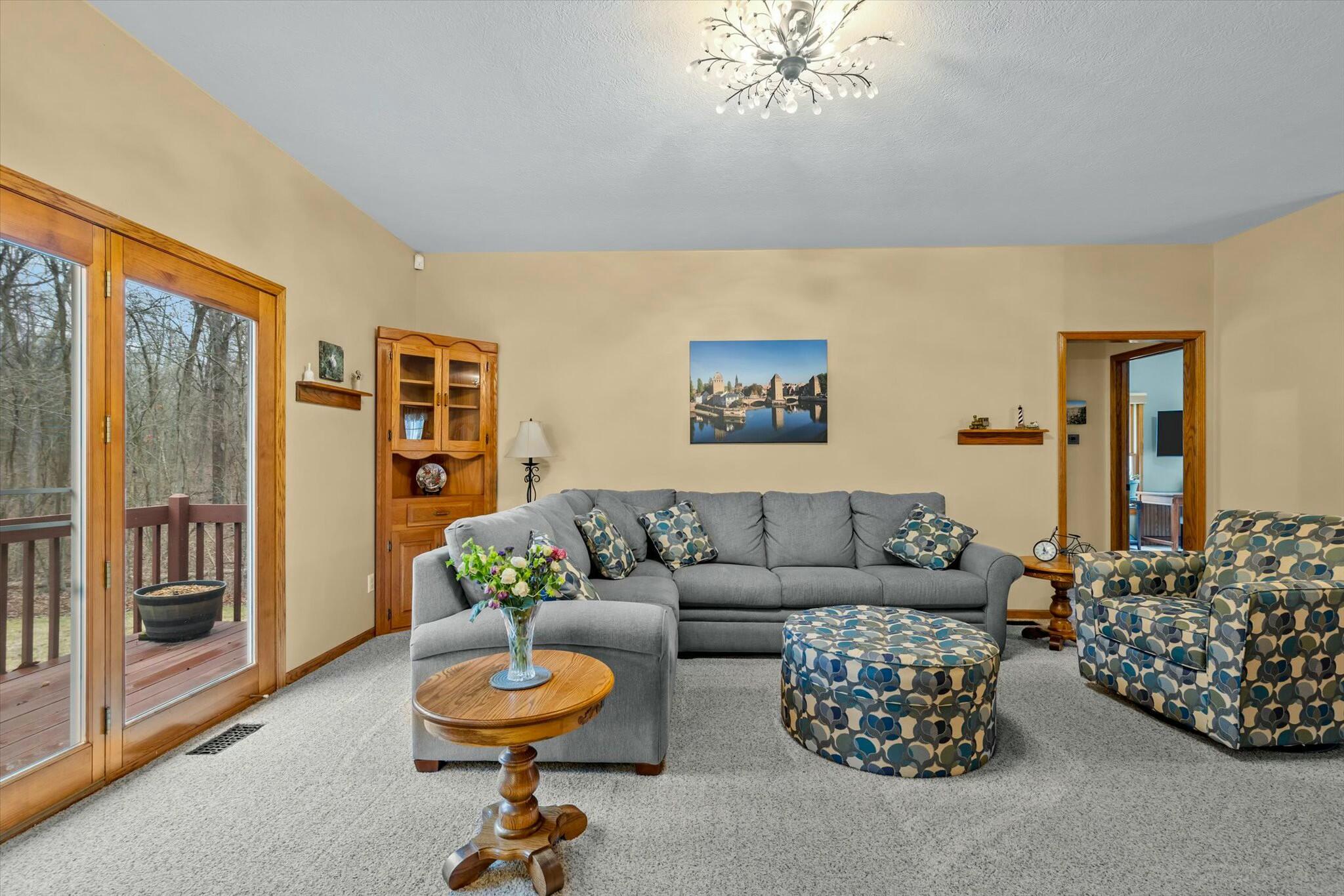 4730 North Farm Rd 117 Property Photo 5