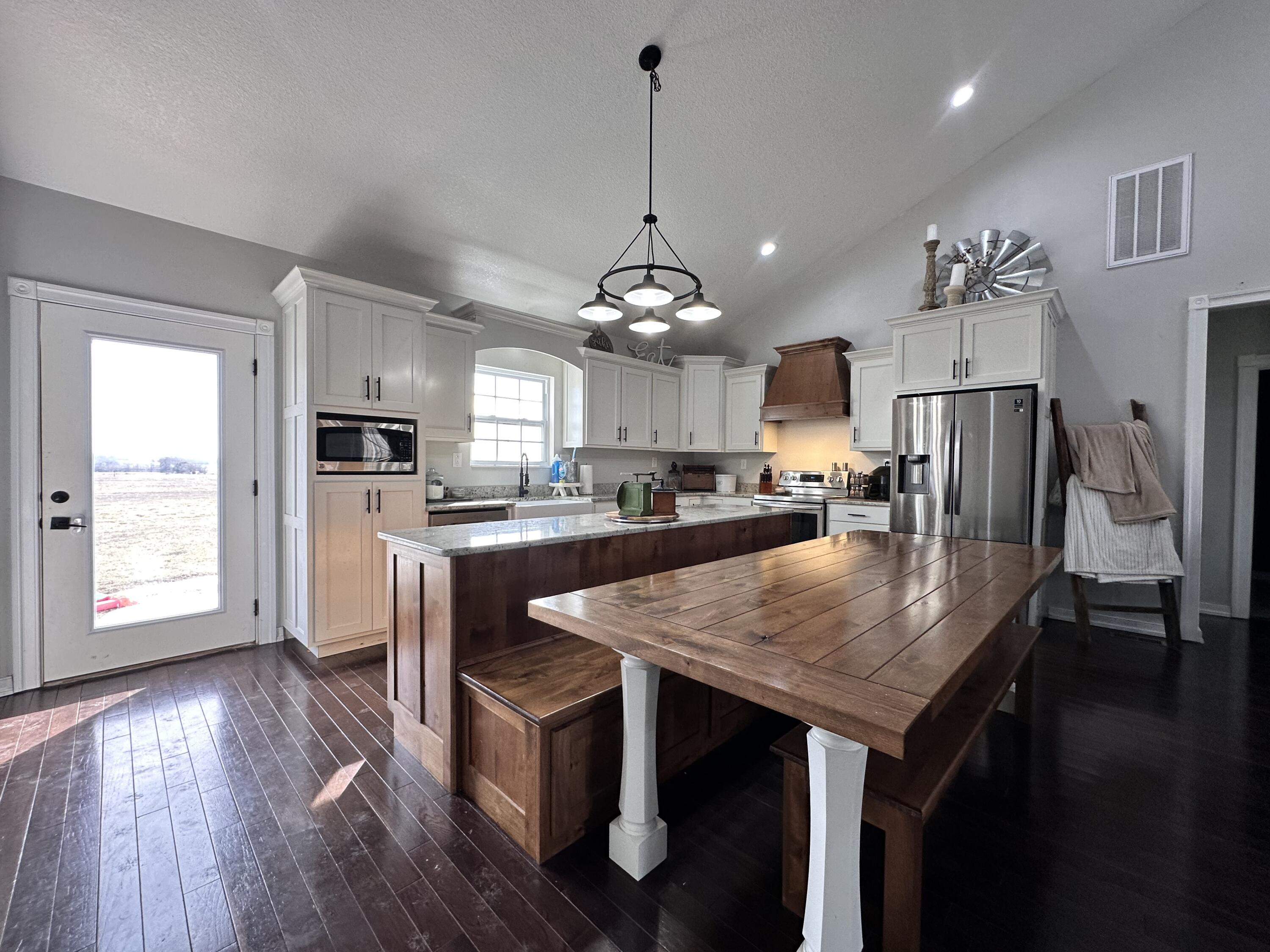 1321 Robin Drive Property Photo 10