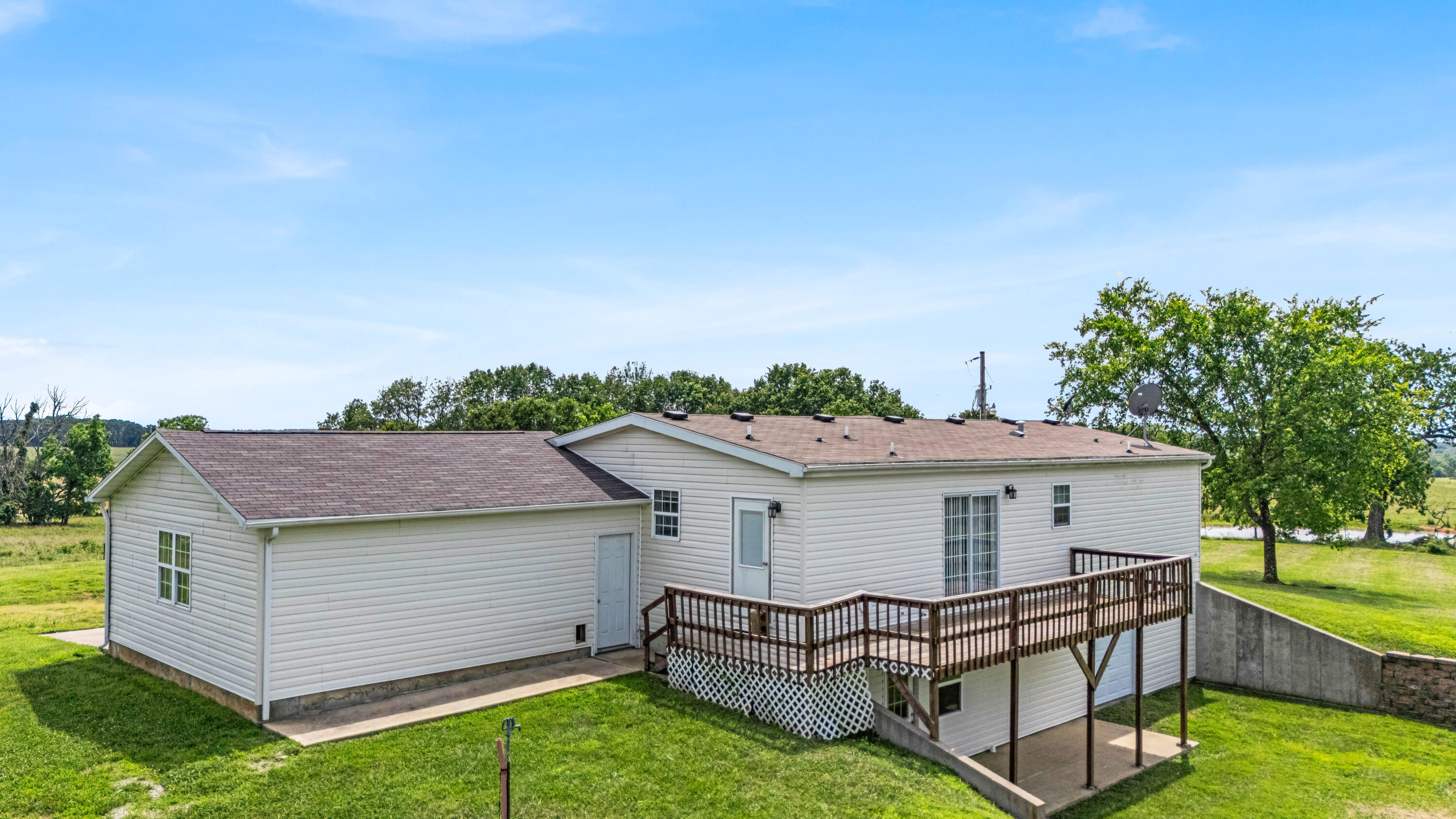 3503 County Road 7640 Property Photo 4