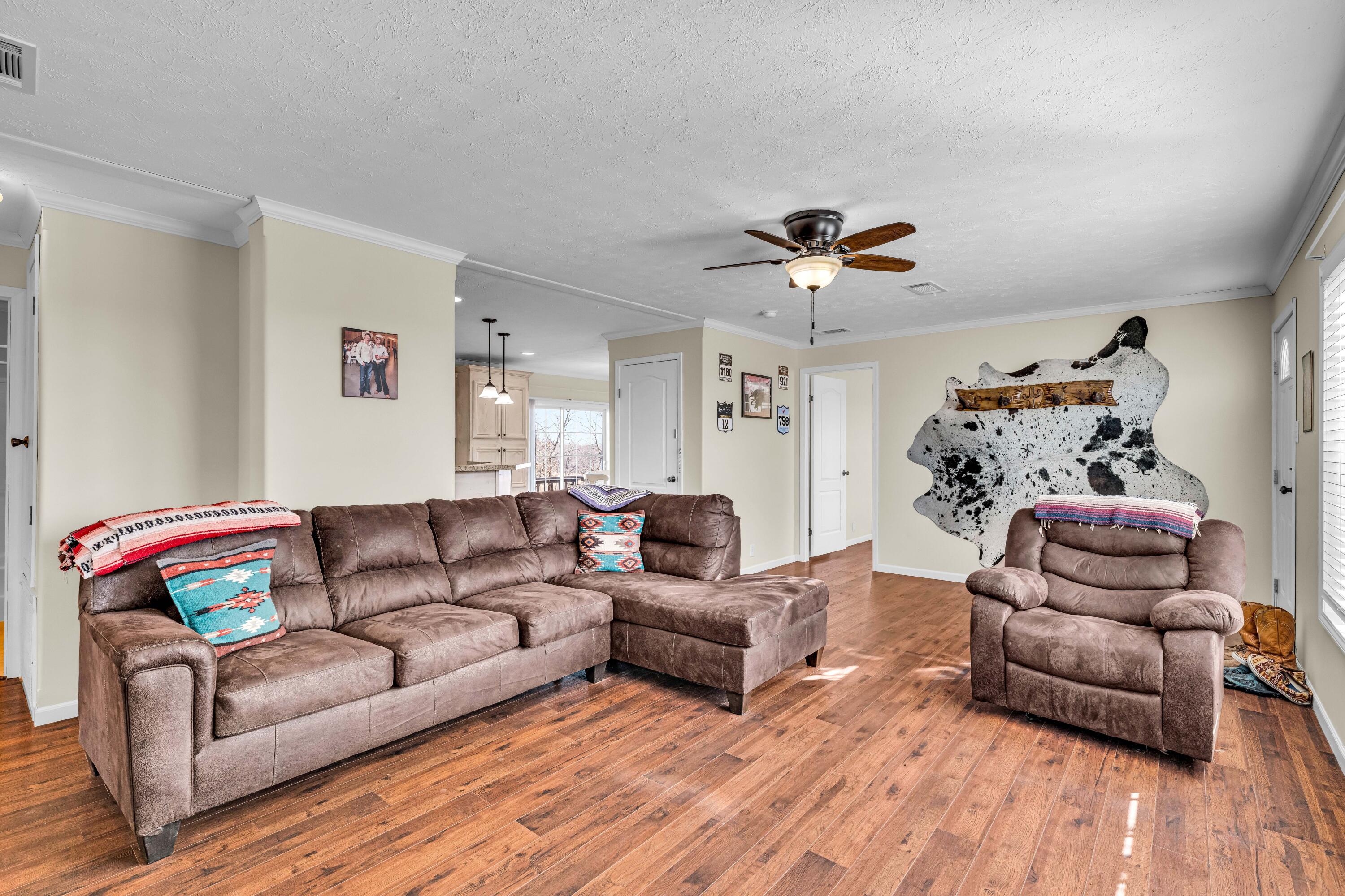 3503 County Road 7640 Property Photo 6