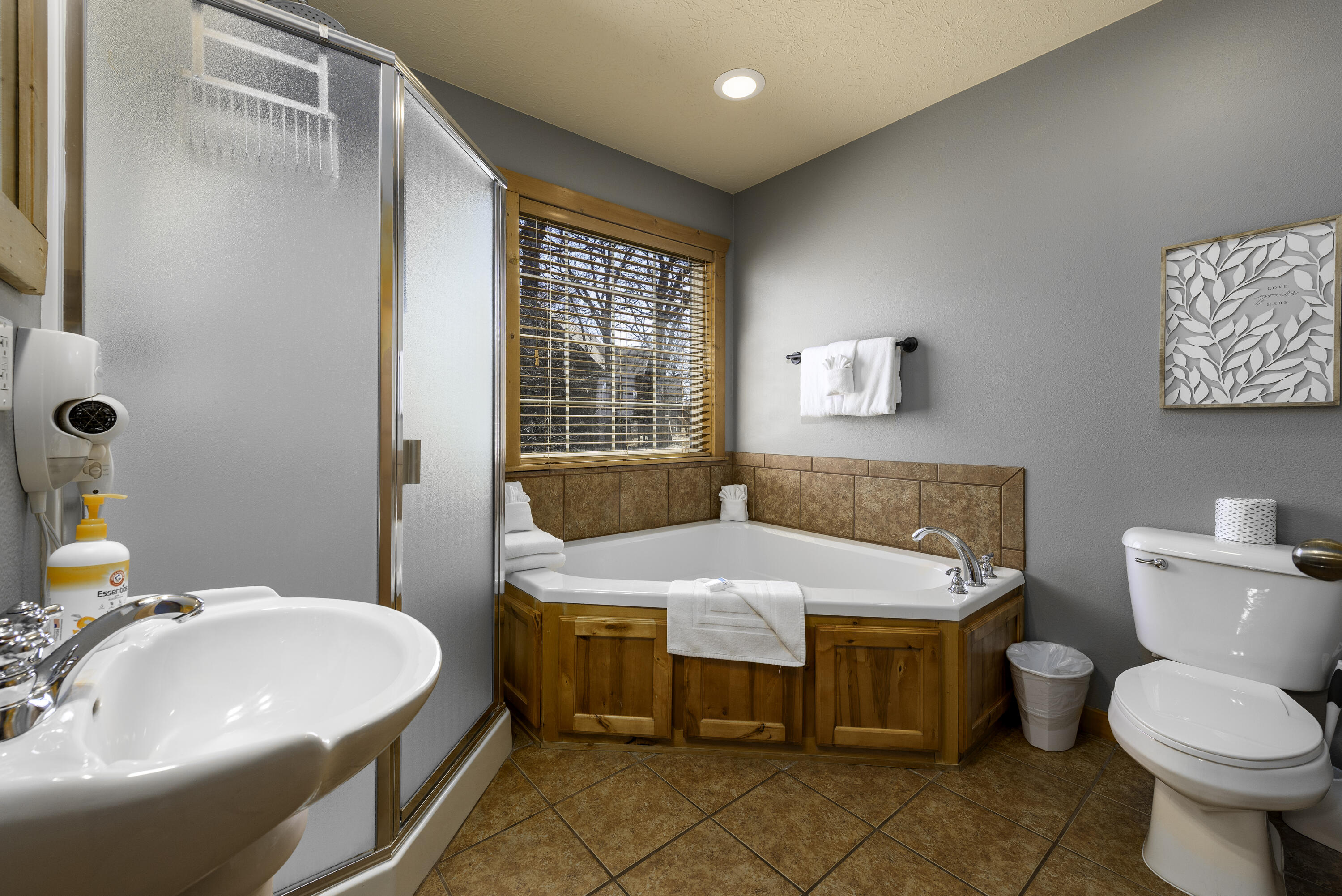 112 Bells Avenue Property Photo 13