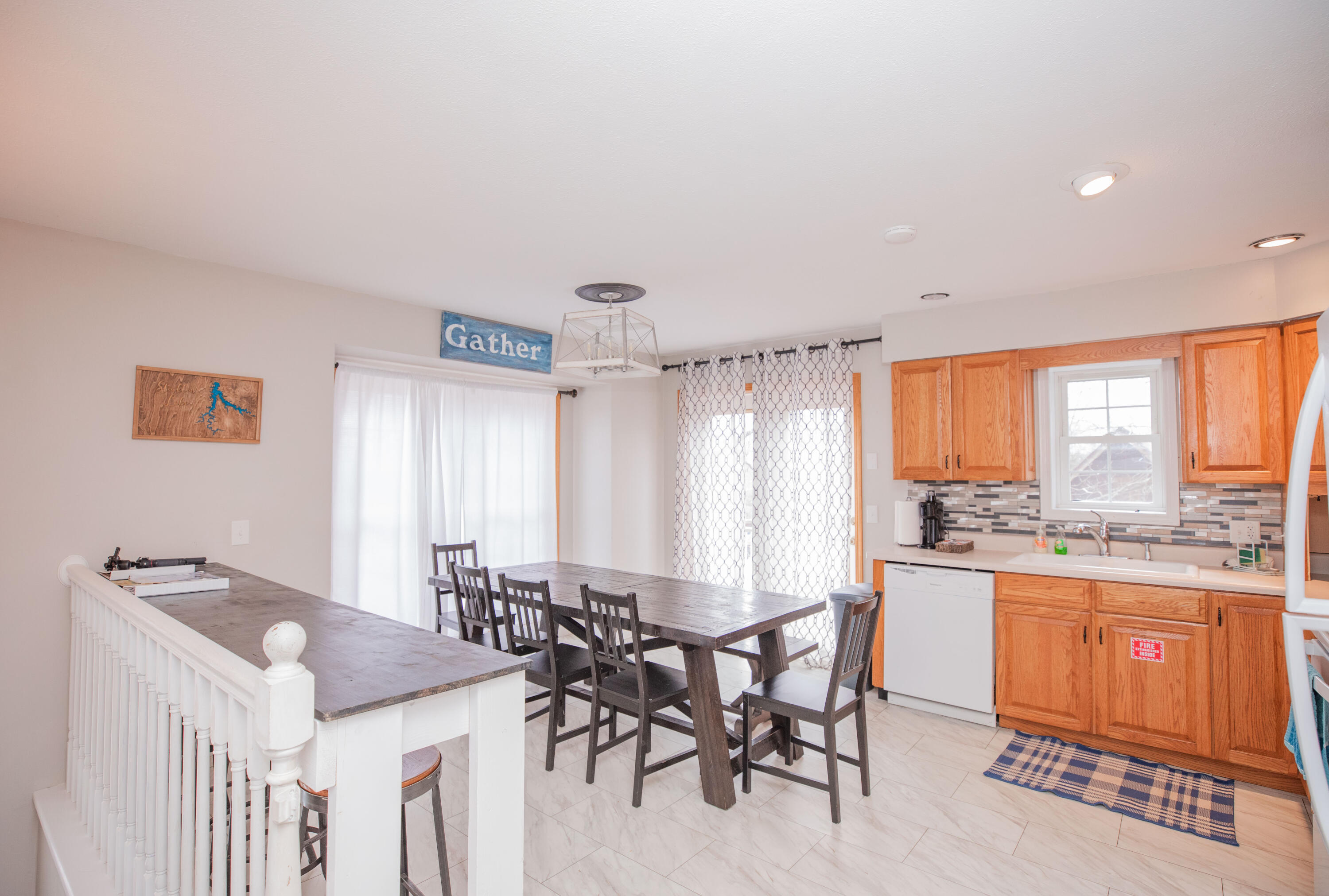 18220 South 1511 Road Property Photo 11