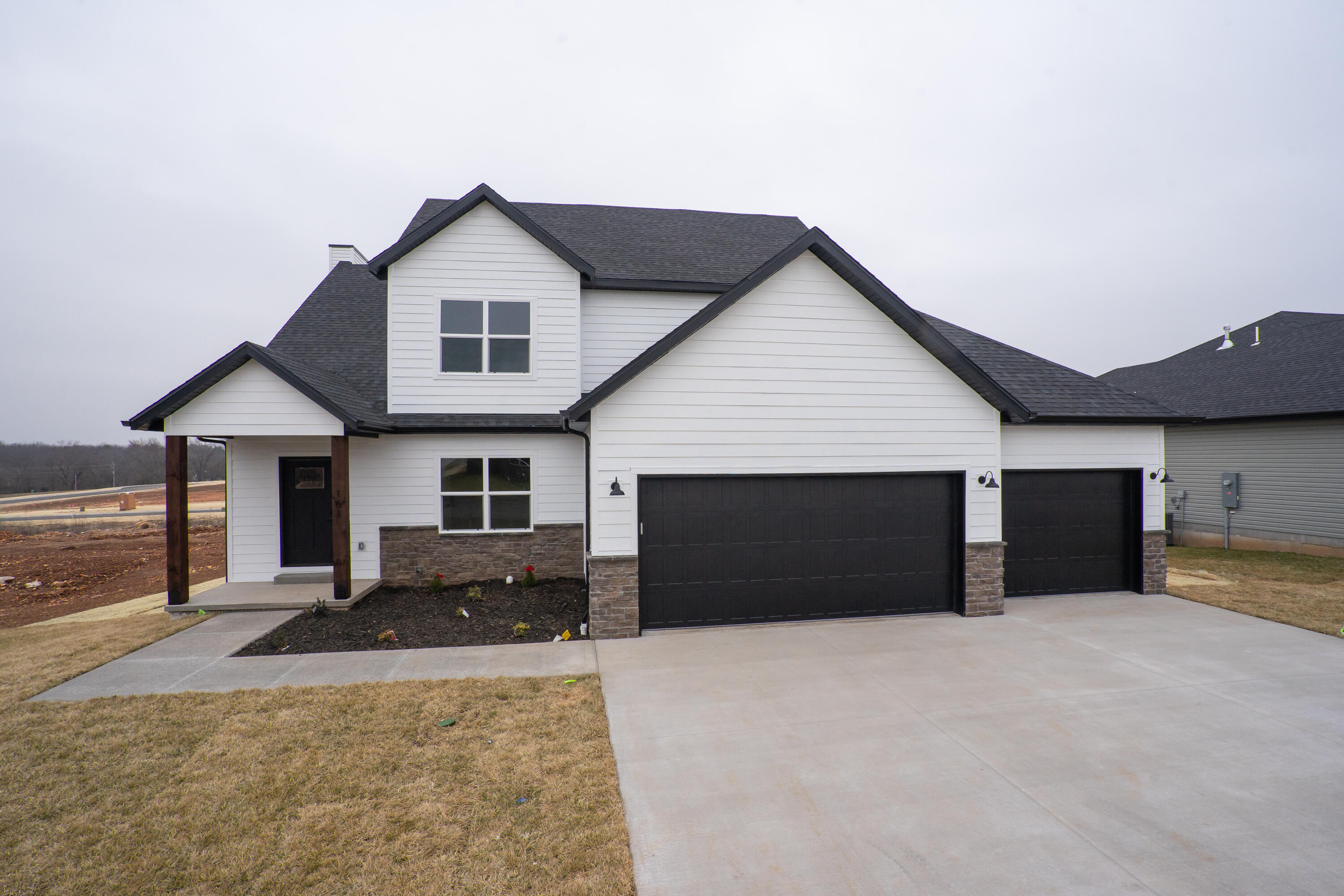 214 East Kelce Lane Property Photo