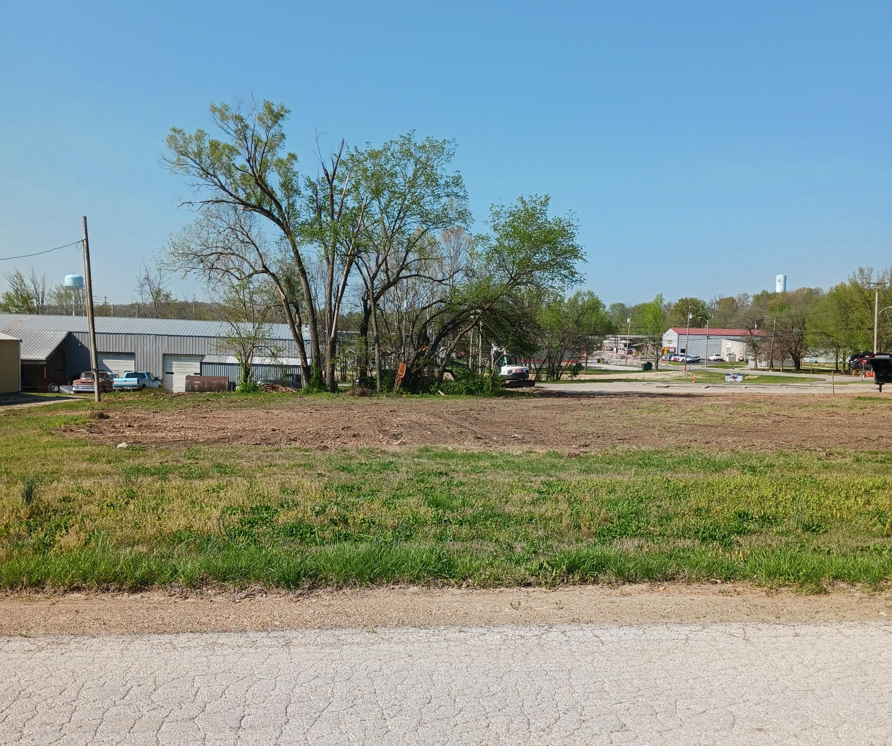 000 West Main Street Property Photo