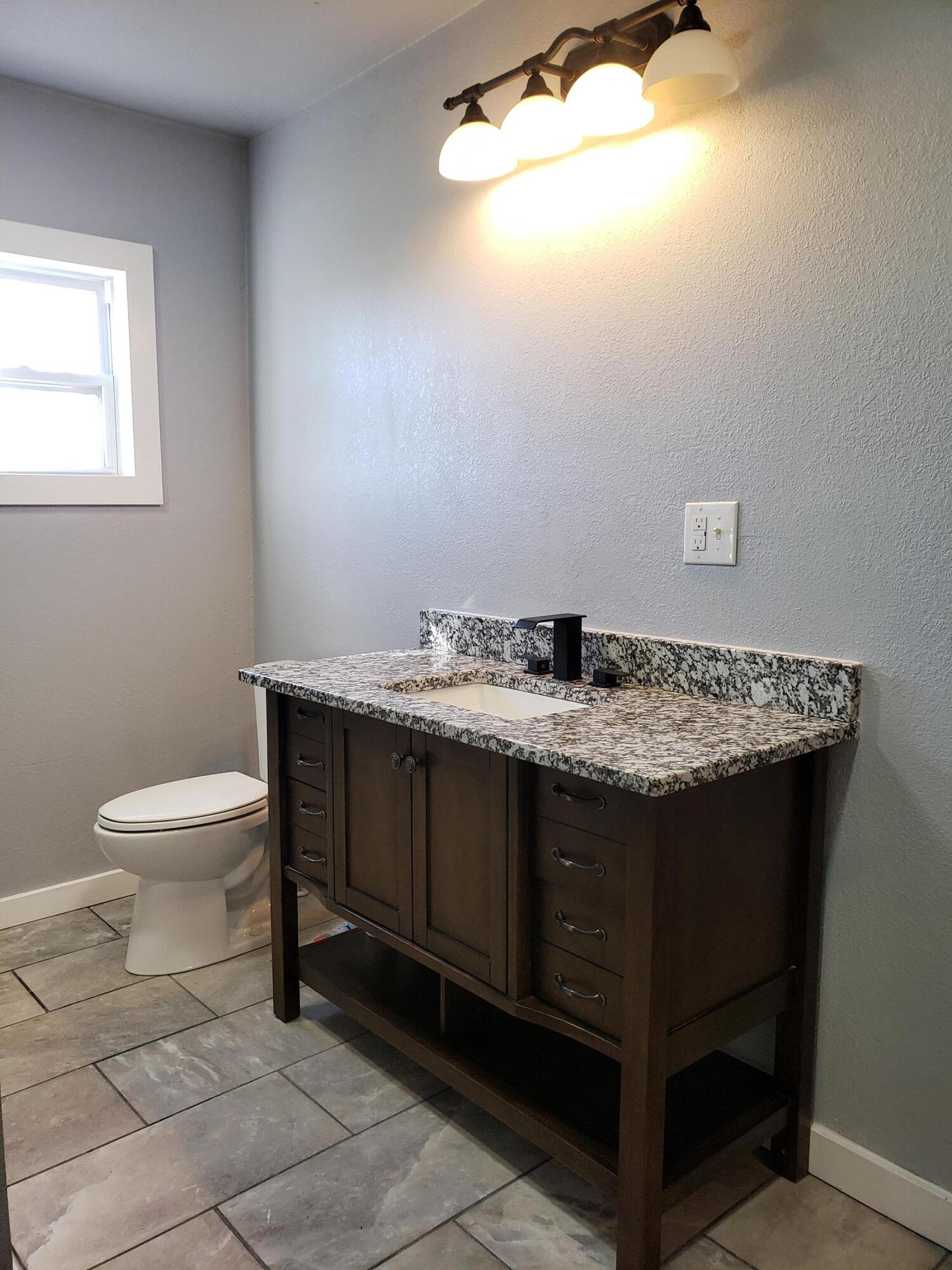 109 North Maple Street Property Photo 13