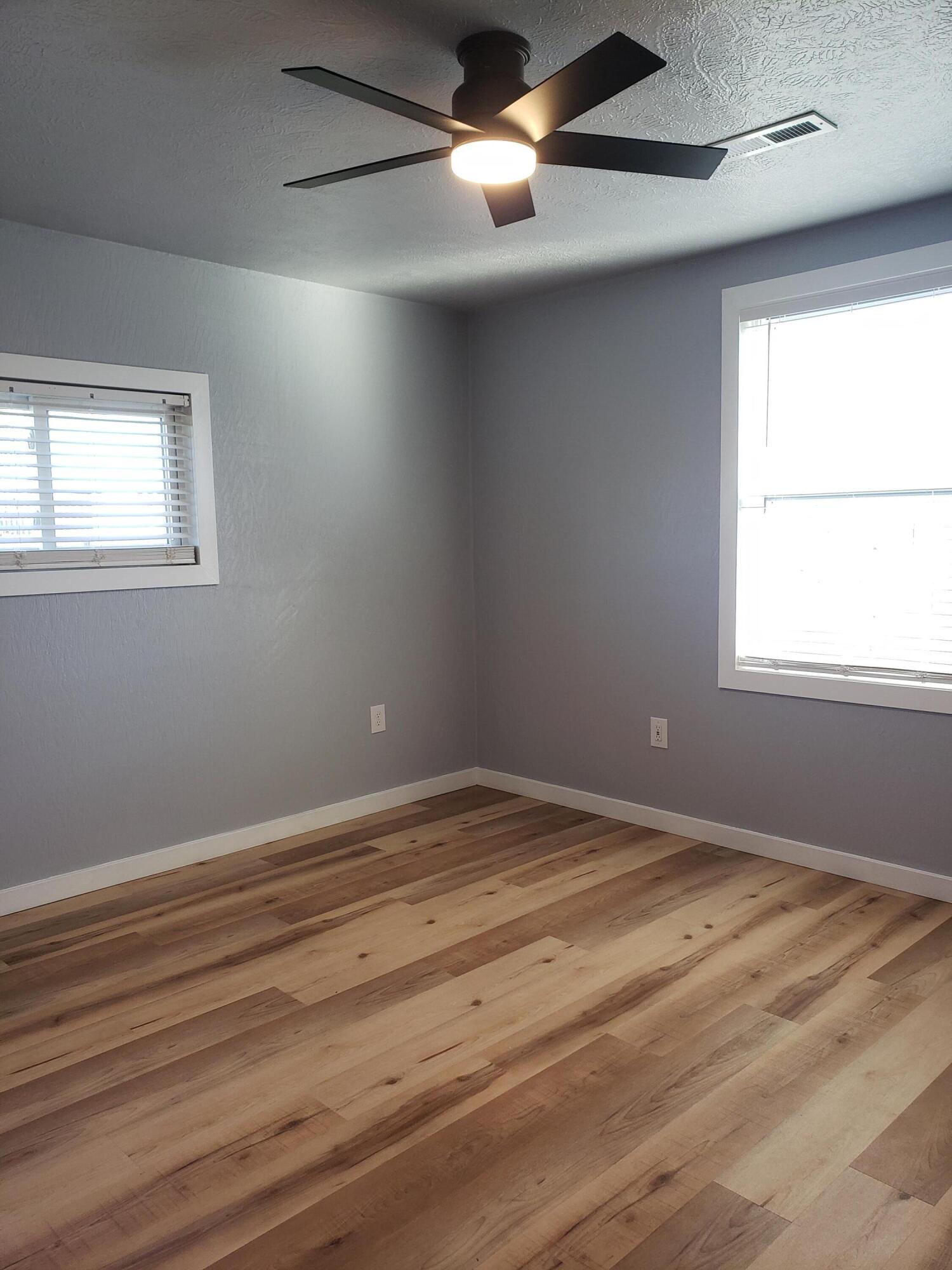 109 North Maple Street Property Photo 16