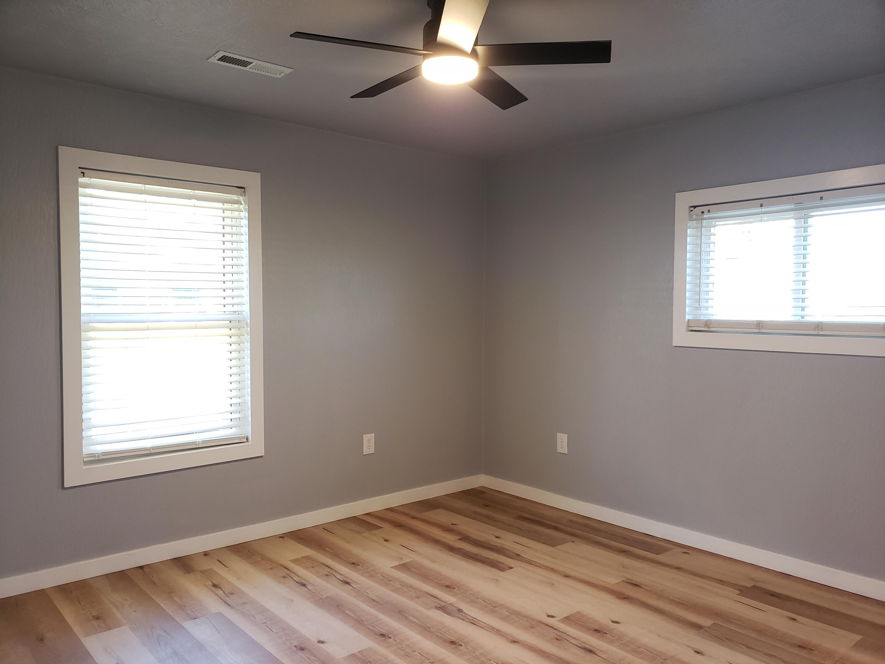 109 North Maple Street Property Photo 17