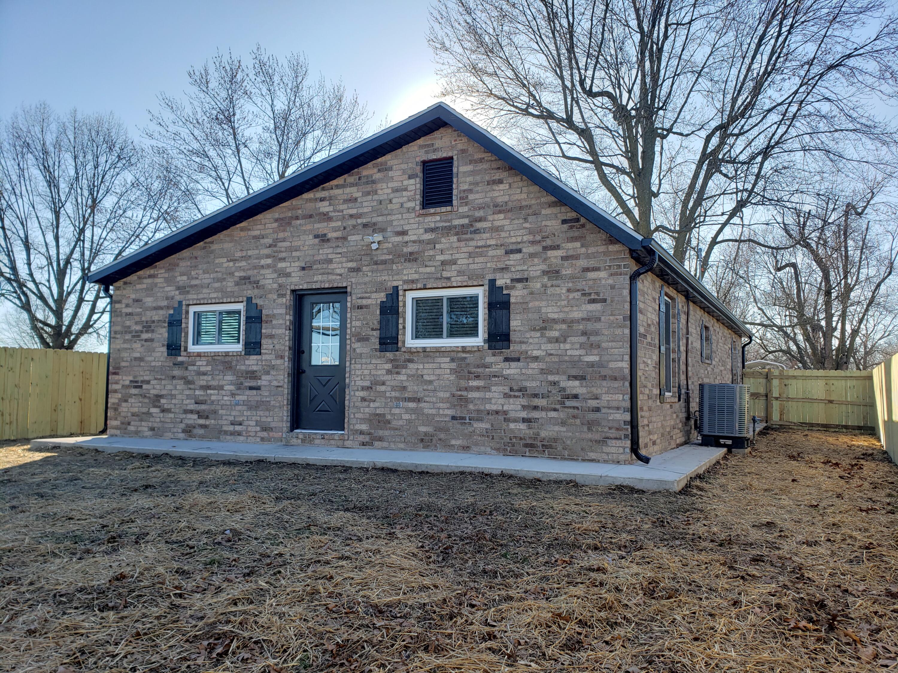 109 North Maple Street Property Photo 25