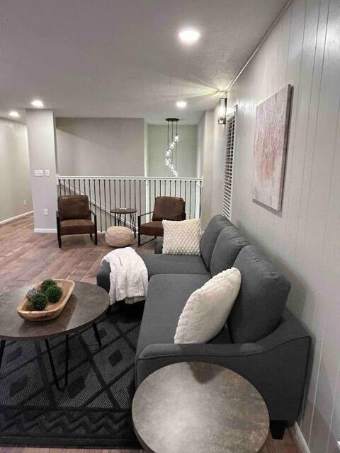 320 West Hubble Drive Property Photo 5