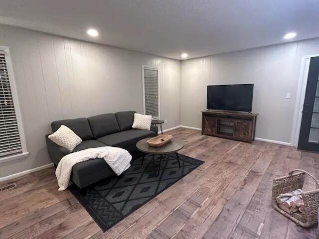 320 West Hubble Drive Property Photo 6