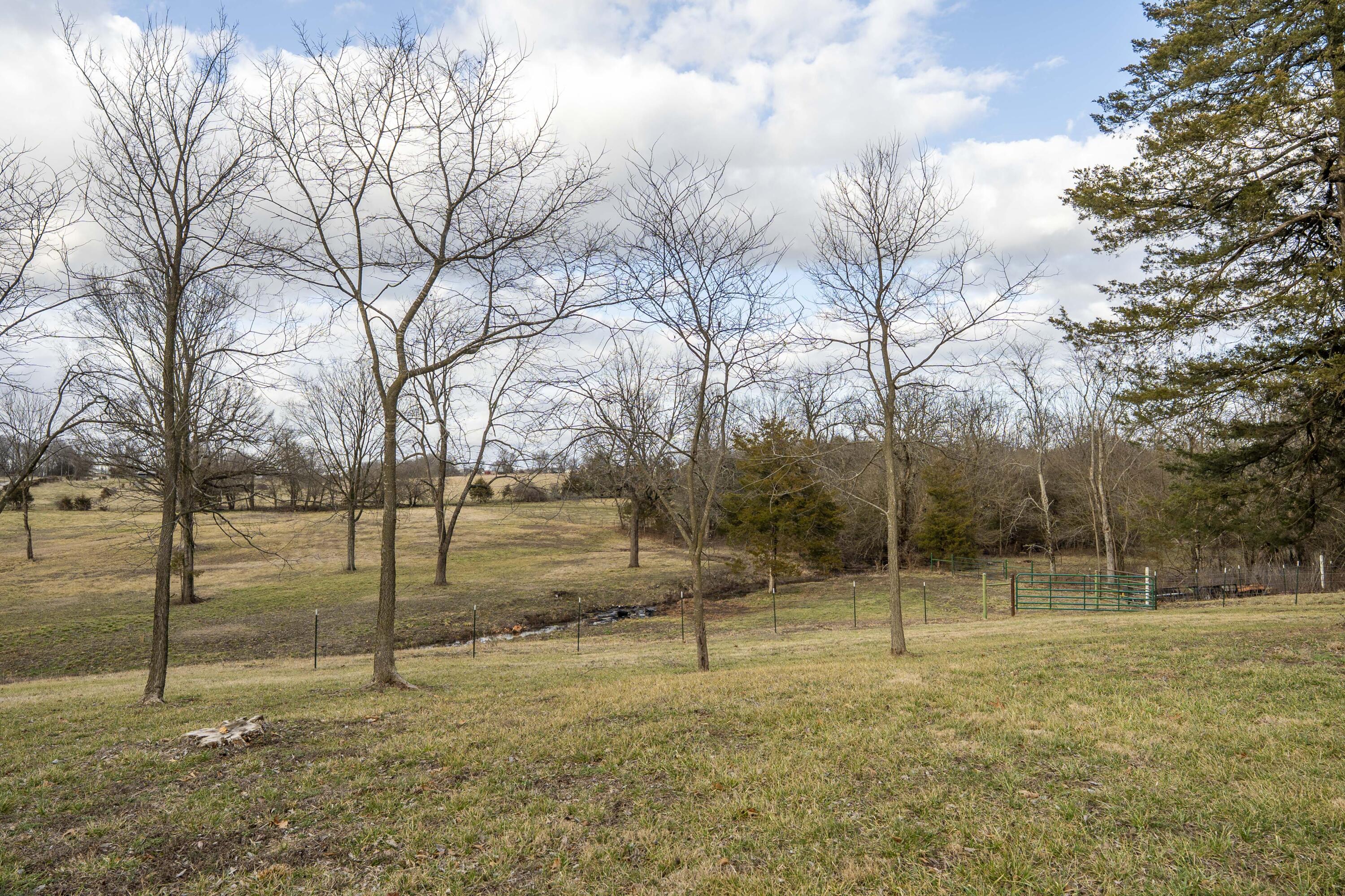 1082 North Farm Road 63 Property Photo 44