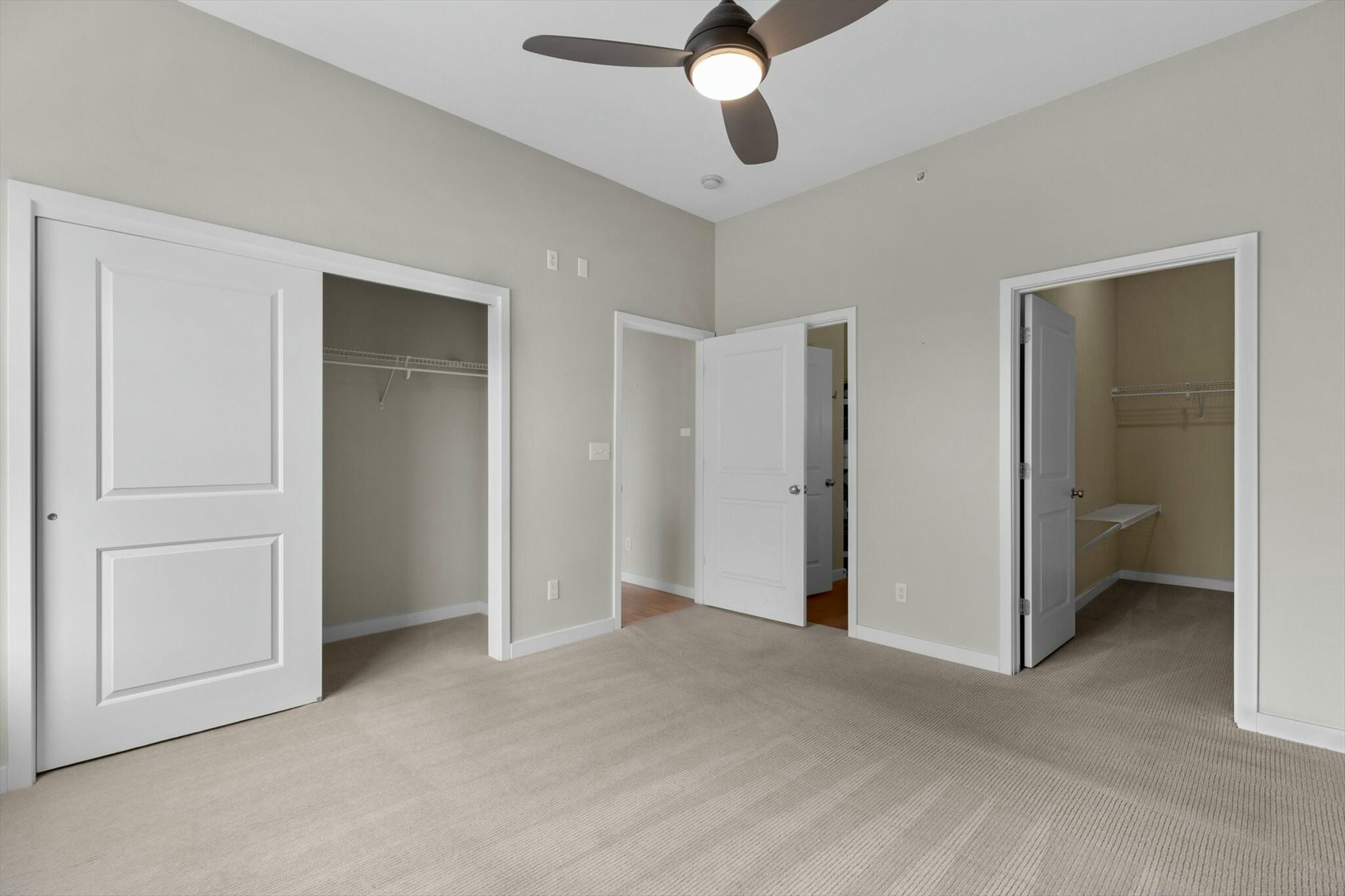623 West Walnut Street Property Photo 9