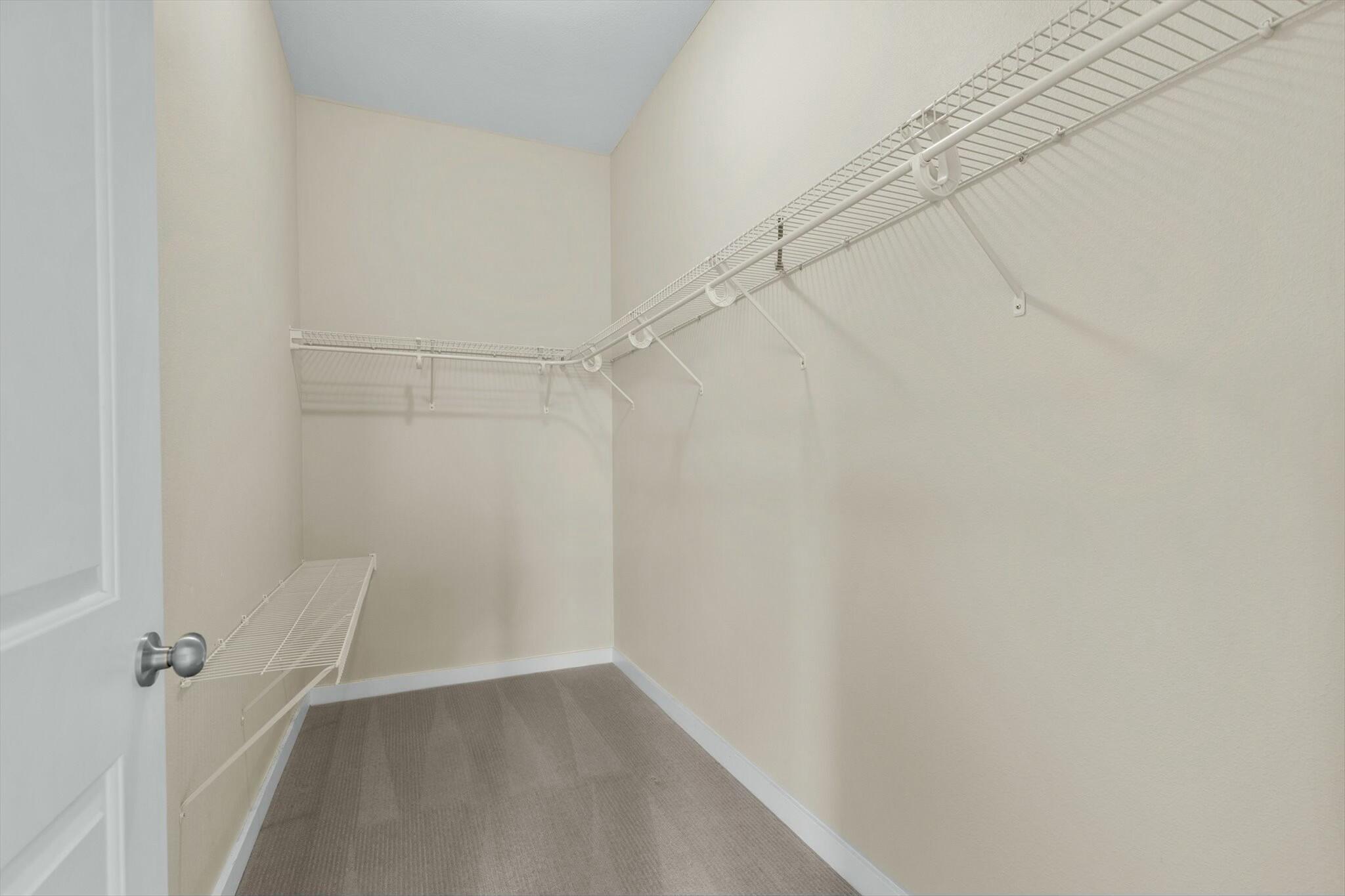 623 West Walnut Street Property Photo 10