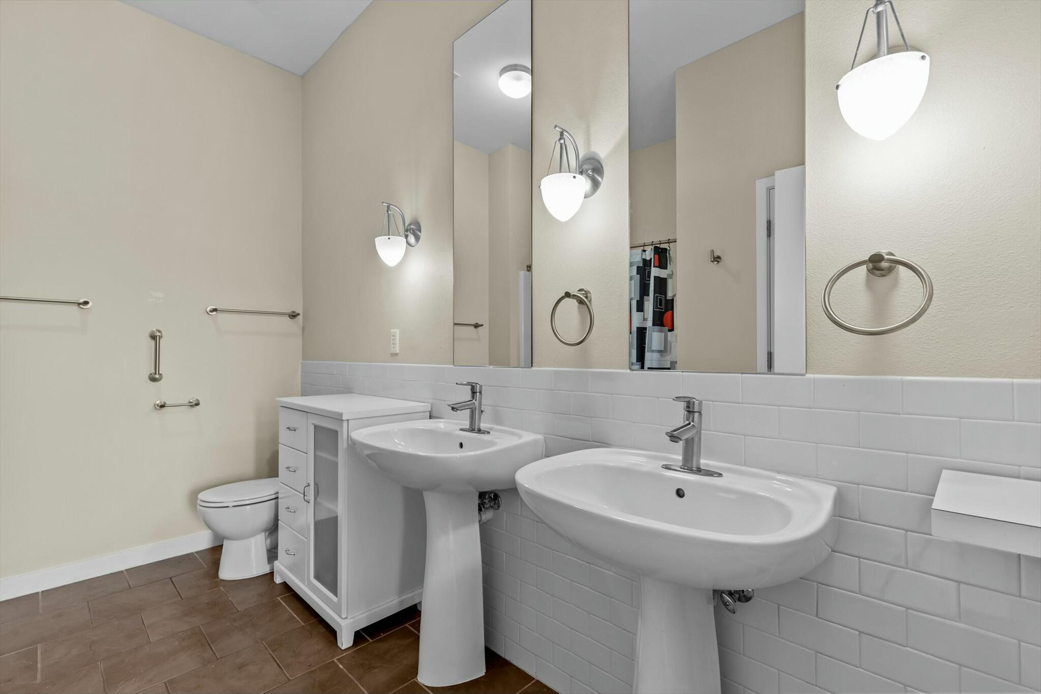 623 West Walnut Street Property Photo 11