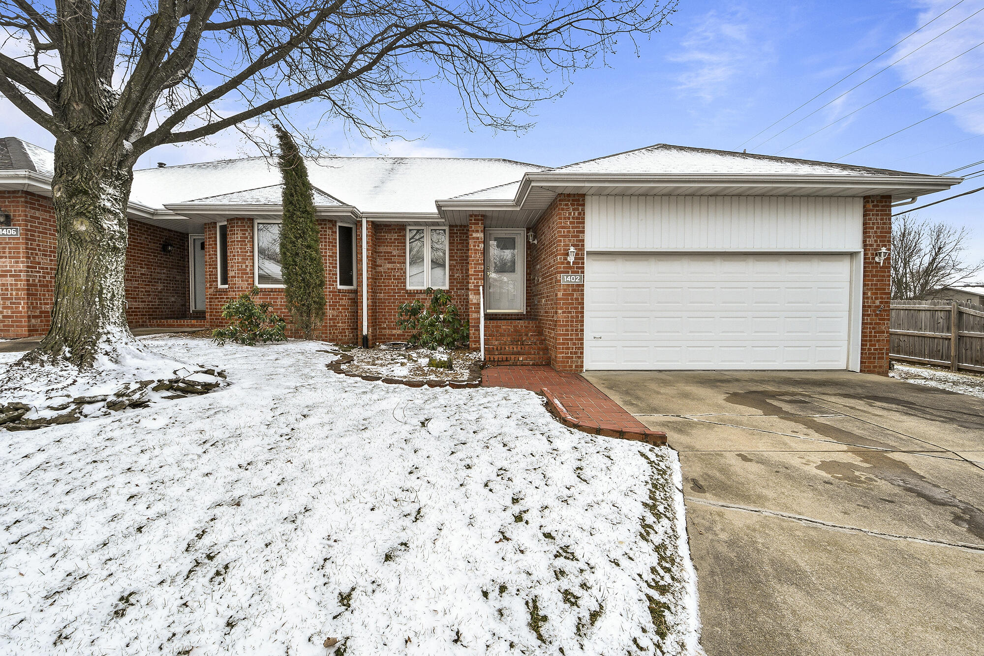 1402 East Dunkirk Street Property Photo 2
