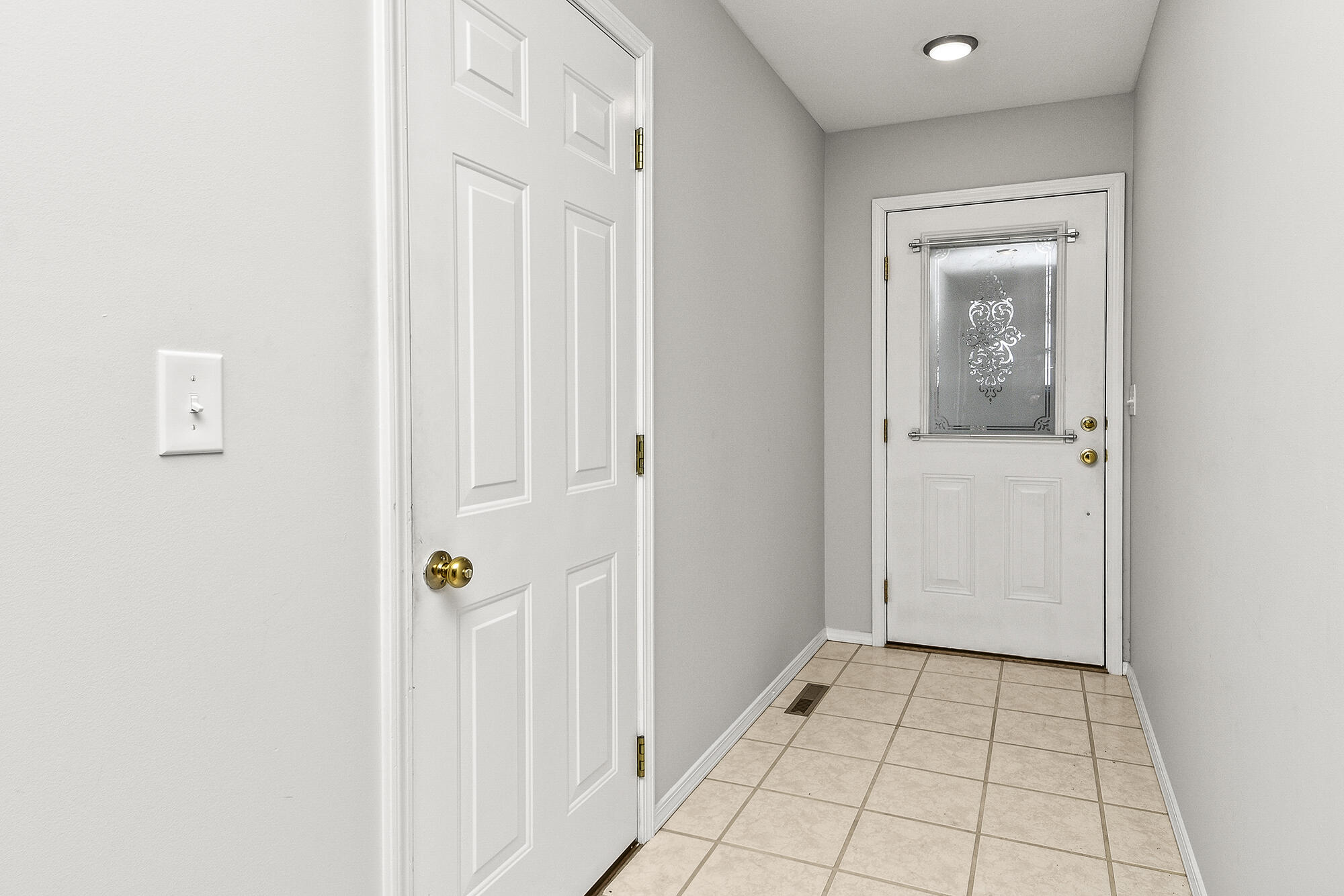 1402 East Dunkirk Street Property Photo 4