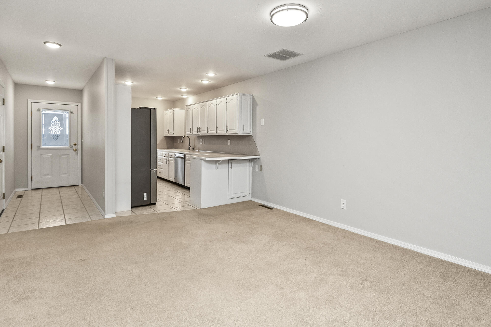1402 East Dunkirk Street Property Photo 5