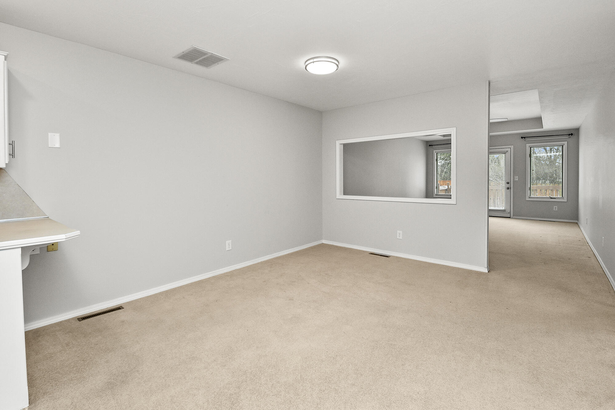 1402 East Dunkirk Street Property Photo 11