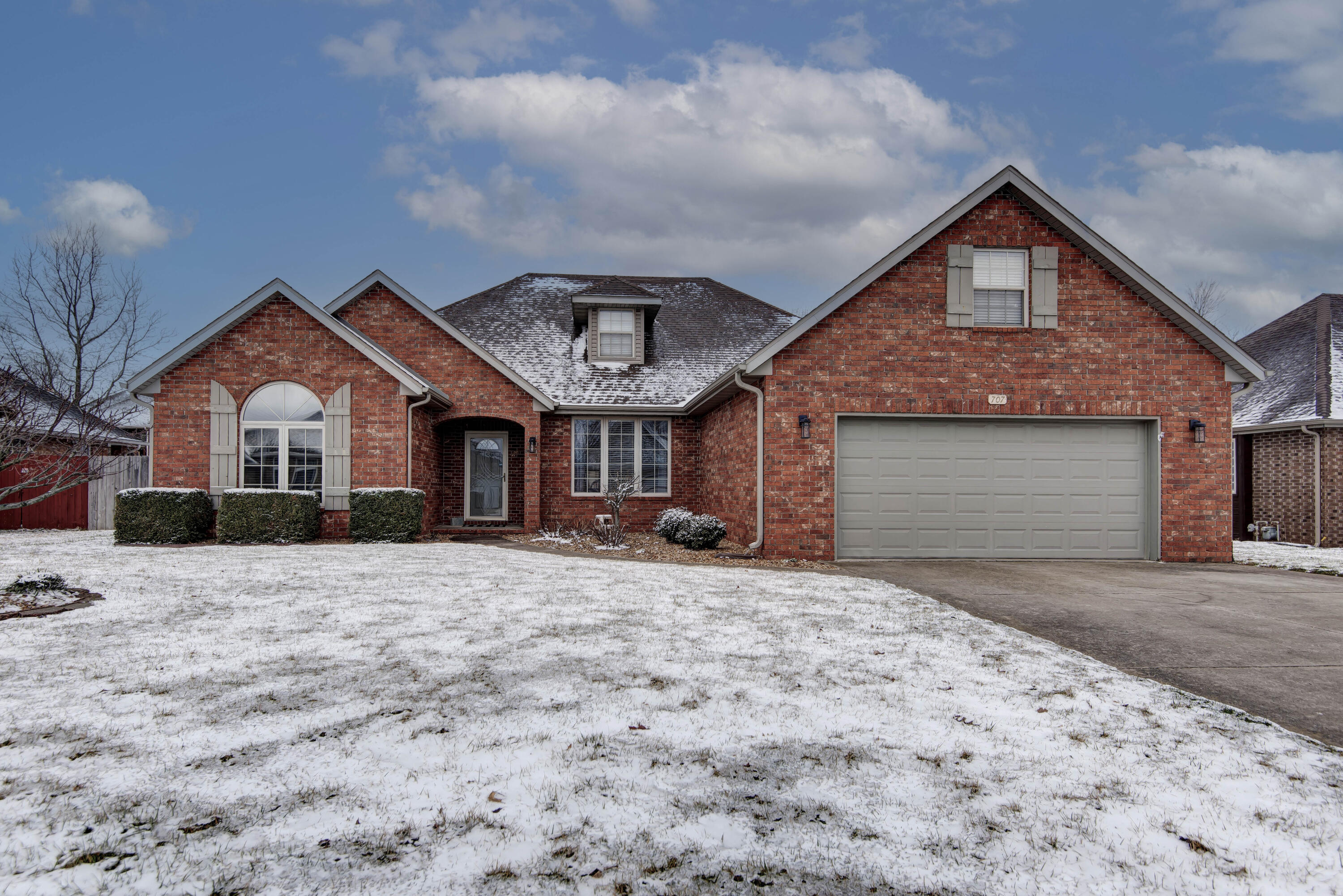 Wasson Place Real Estate Listings Main Image