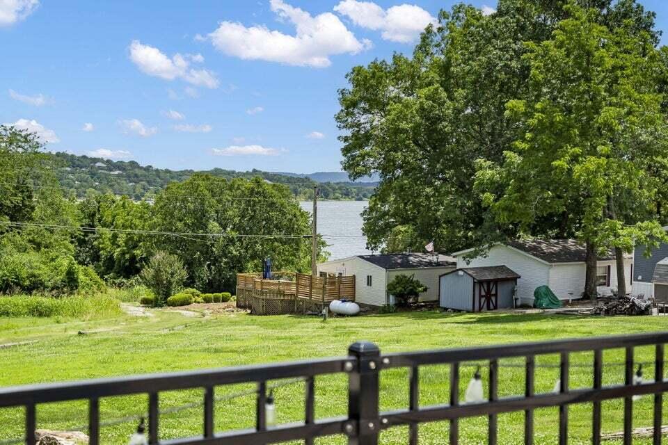 9 View Table Rock Landing Property Photo 33