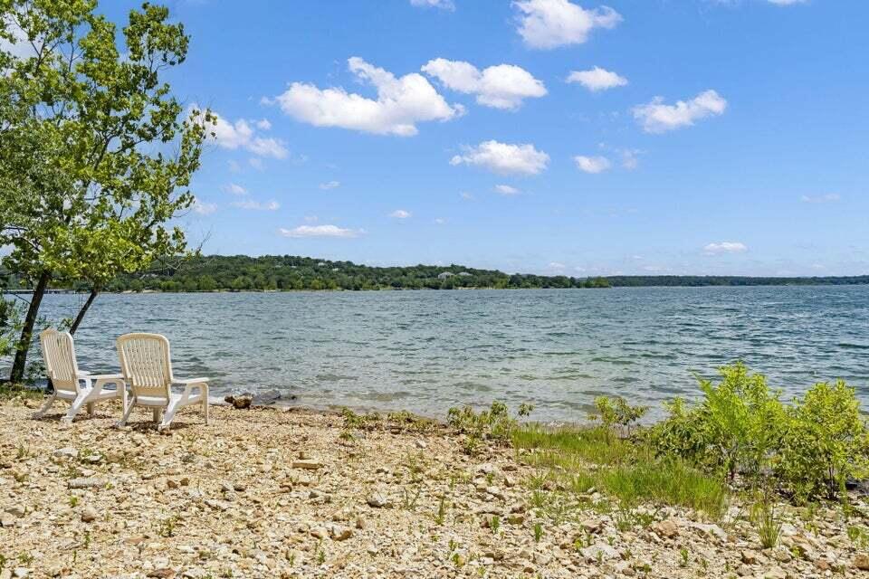 9 View Table Rock Landing Property Photo 35