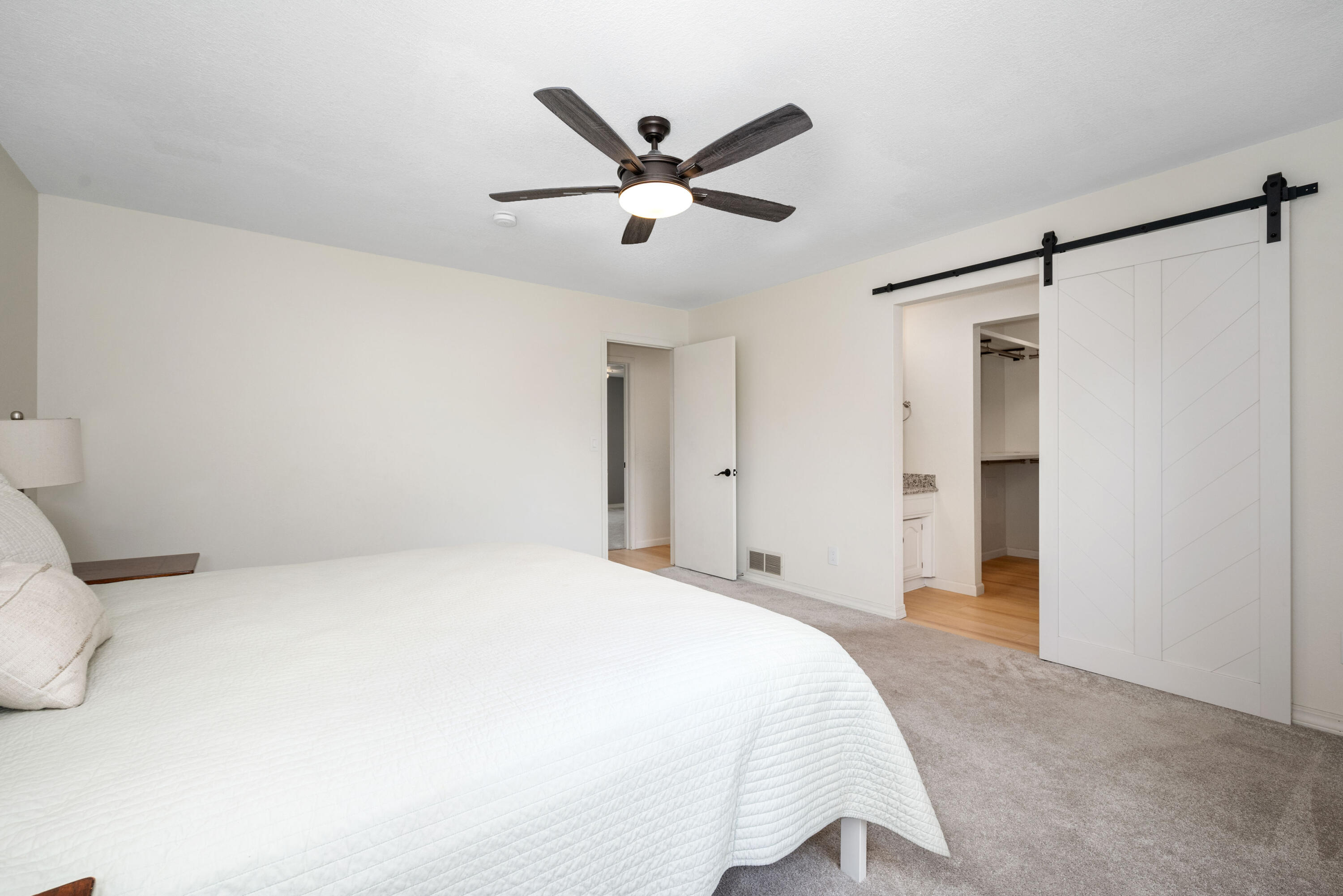 401 Silverwood Lane Property Photo 11