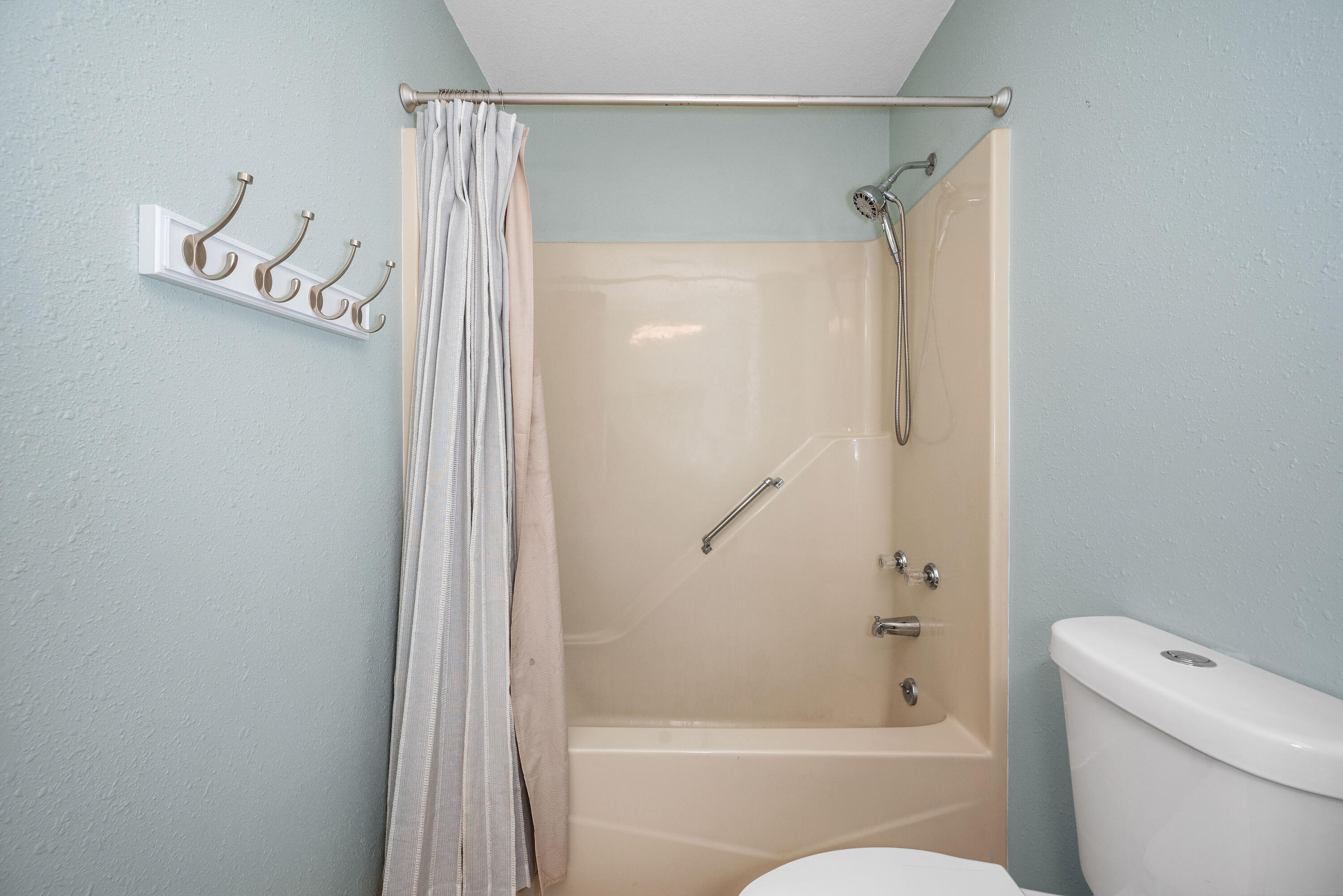401 Silverwood Lane Property Photo 17