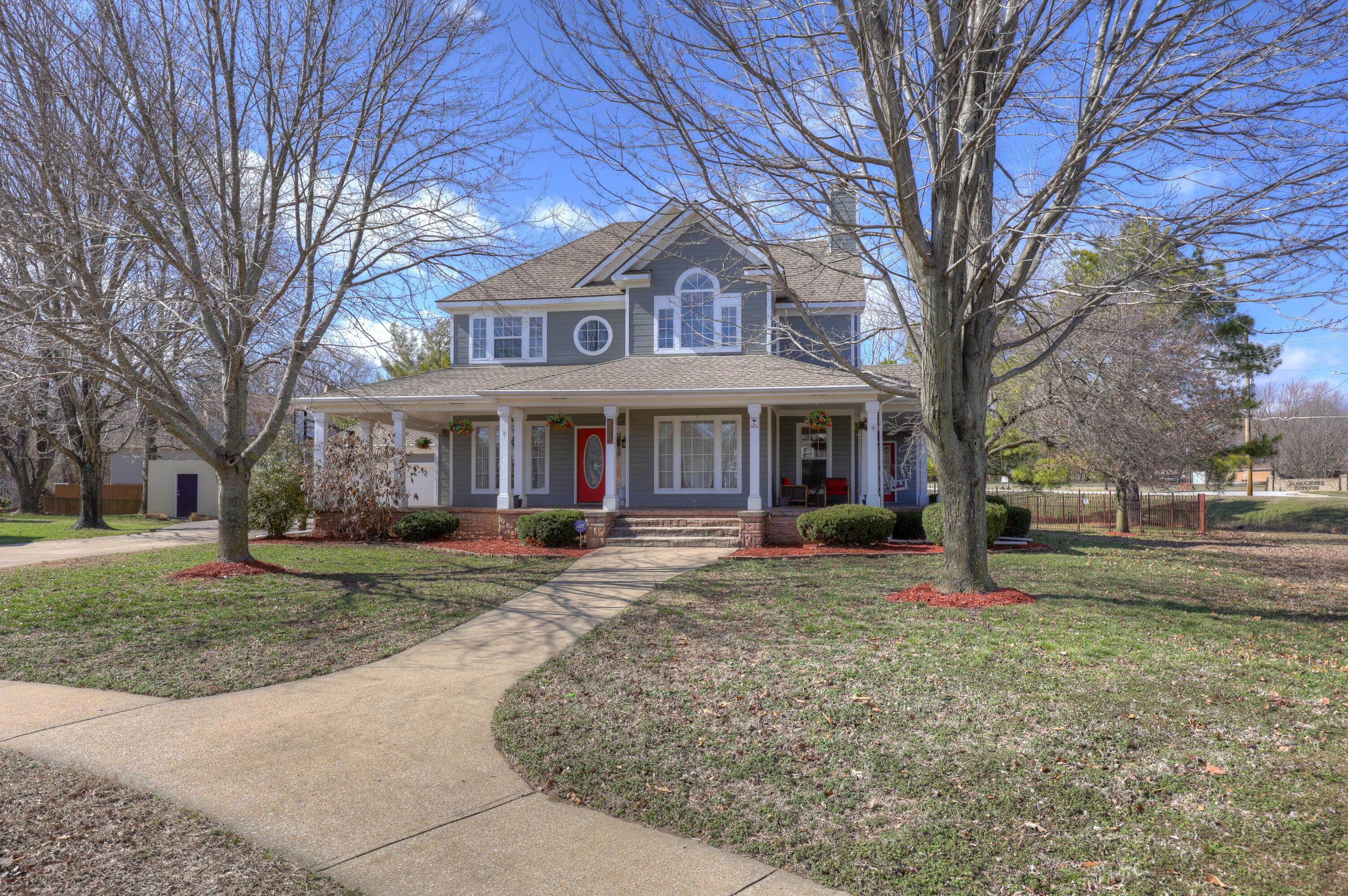 824 Lexington Drive Property Photo