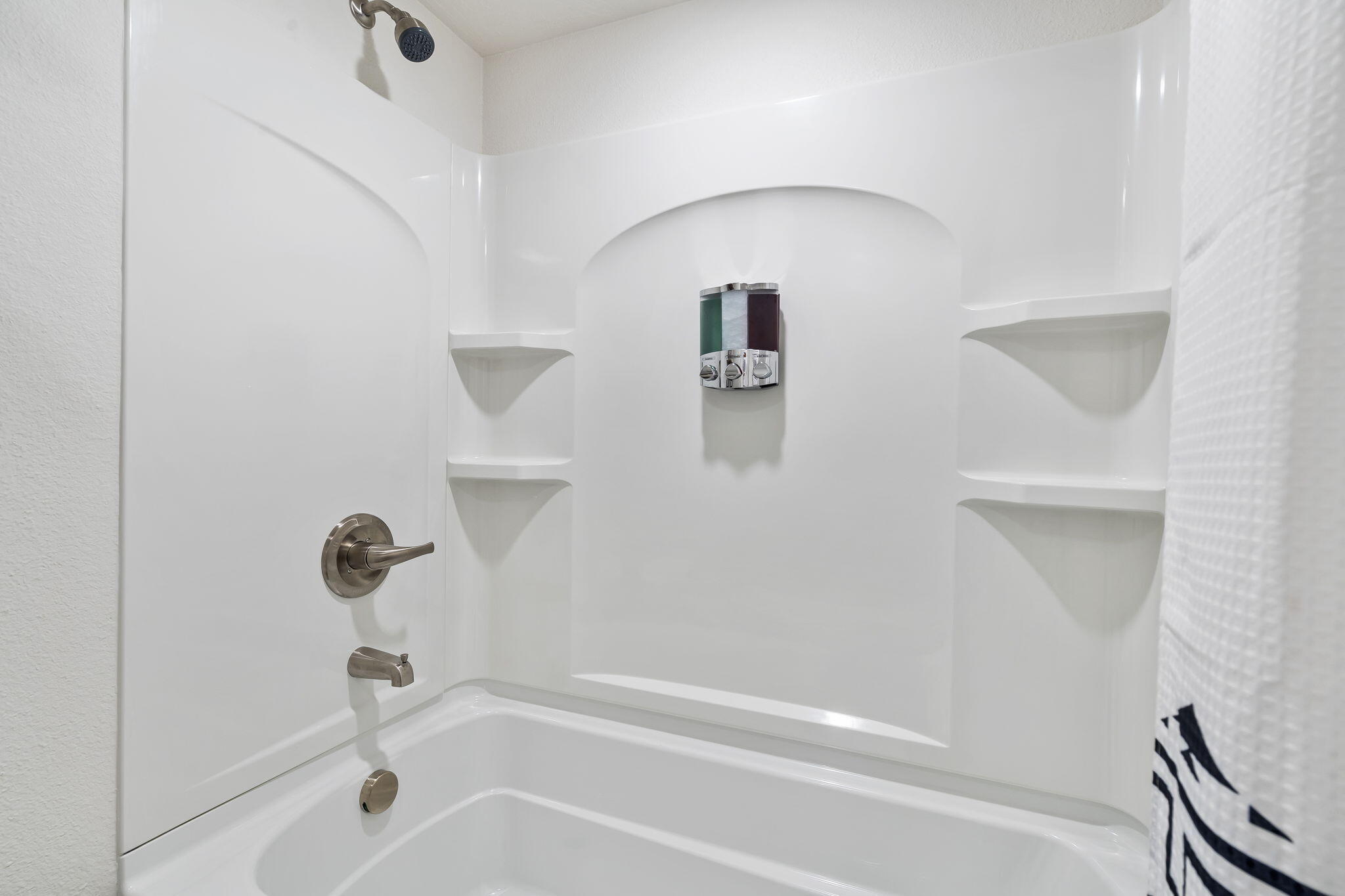 405 Veterans Boulevard Property Photo 19