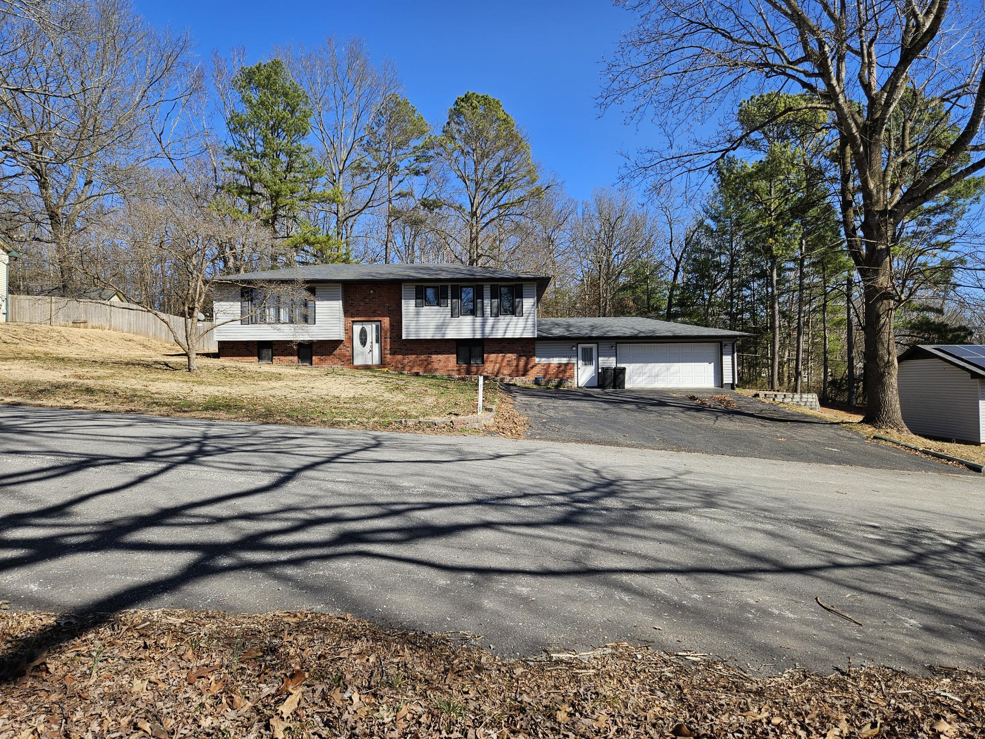 2614 Paula Drive Property Photo 4