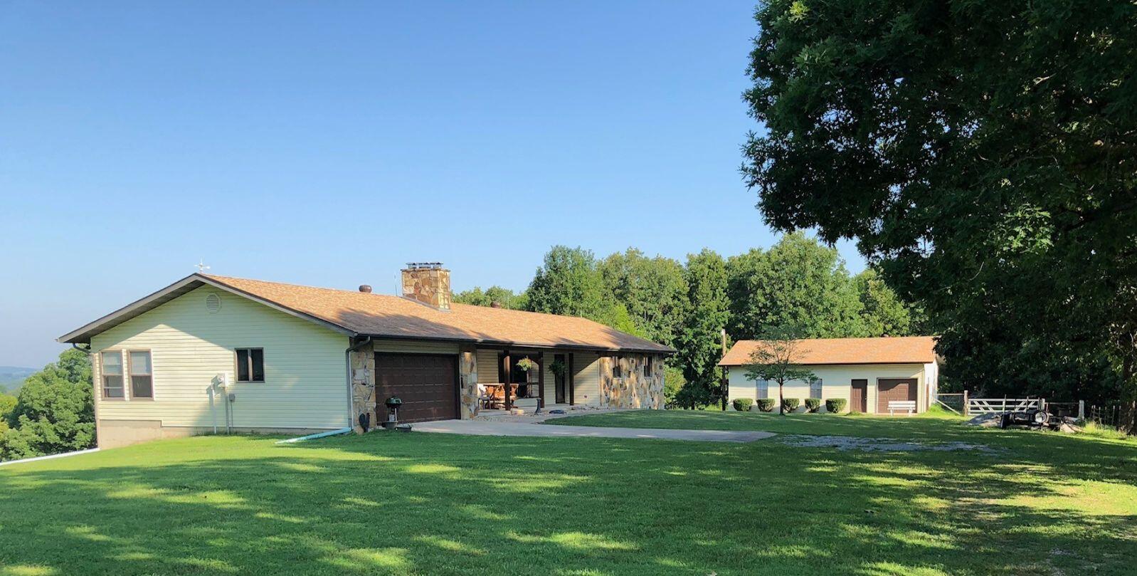 2204 Emery Drive Property Photo