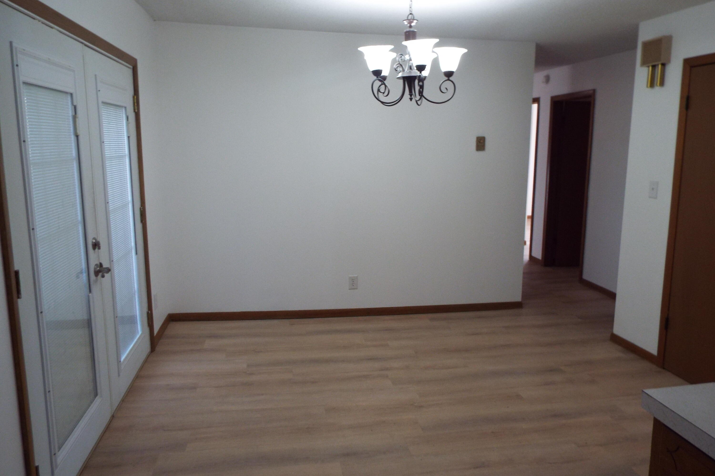 308 North Sunshine Street Property Photo 3