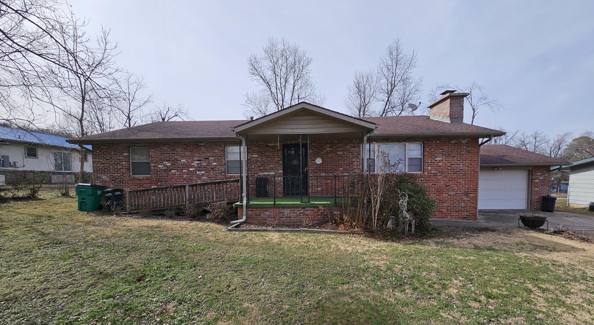 634 Manning Drive Property Photo