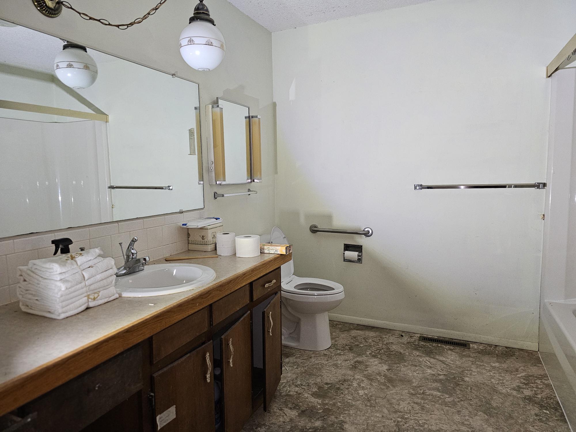 634 Manning Drive Property Photo 8