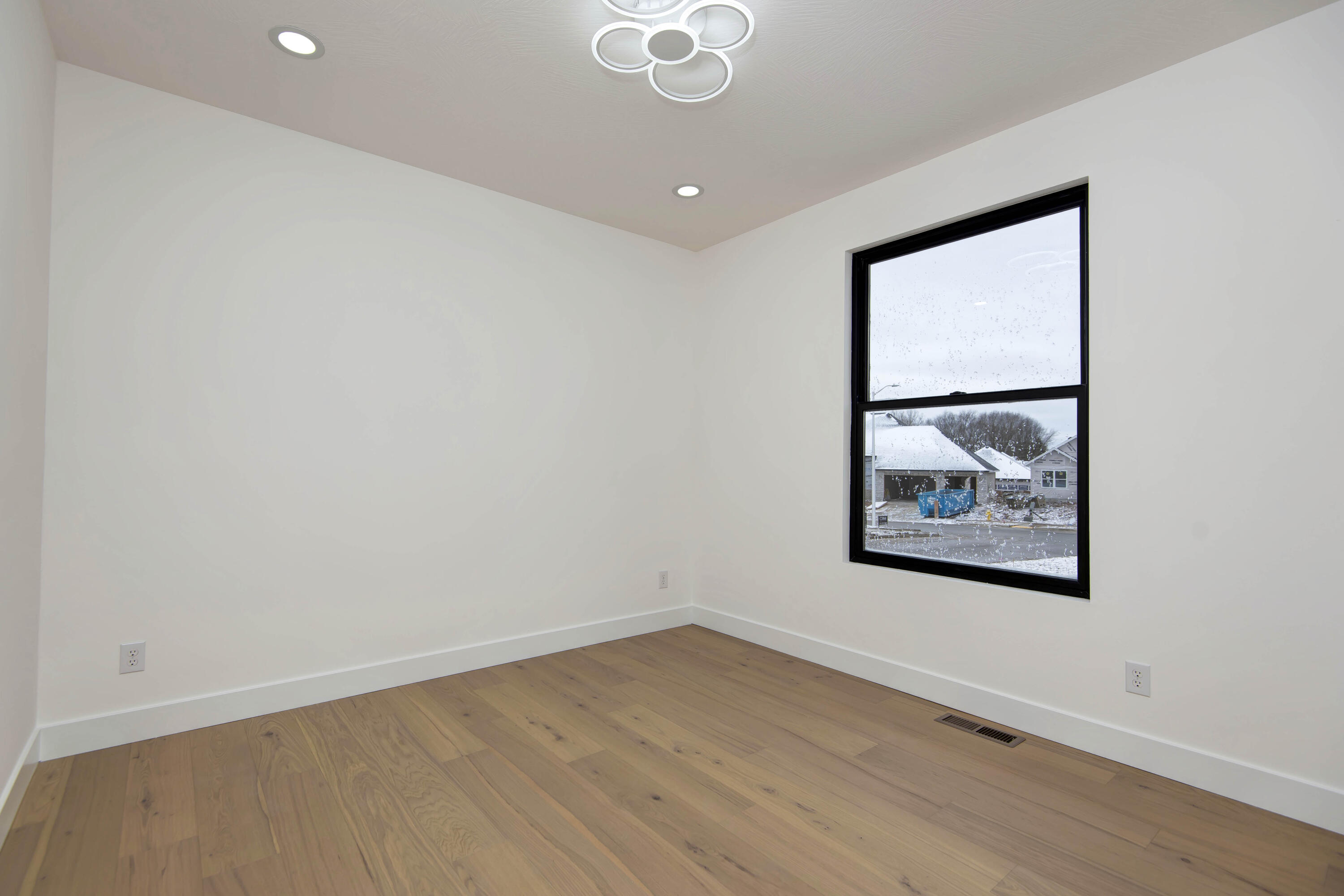2112 North Sun Valley Drive Property Photo 34