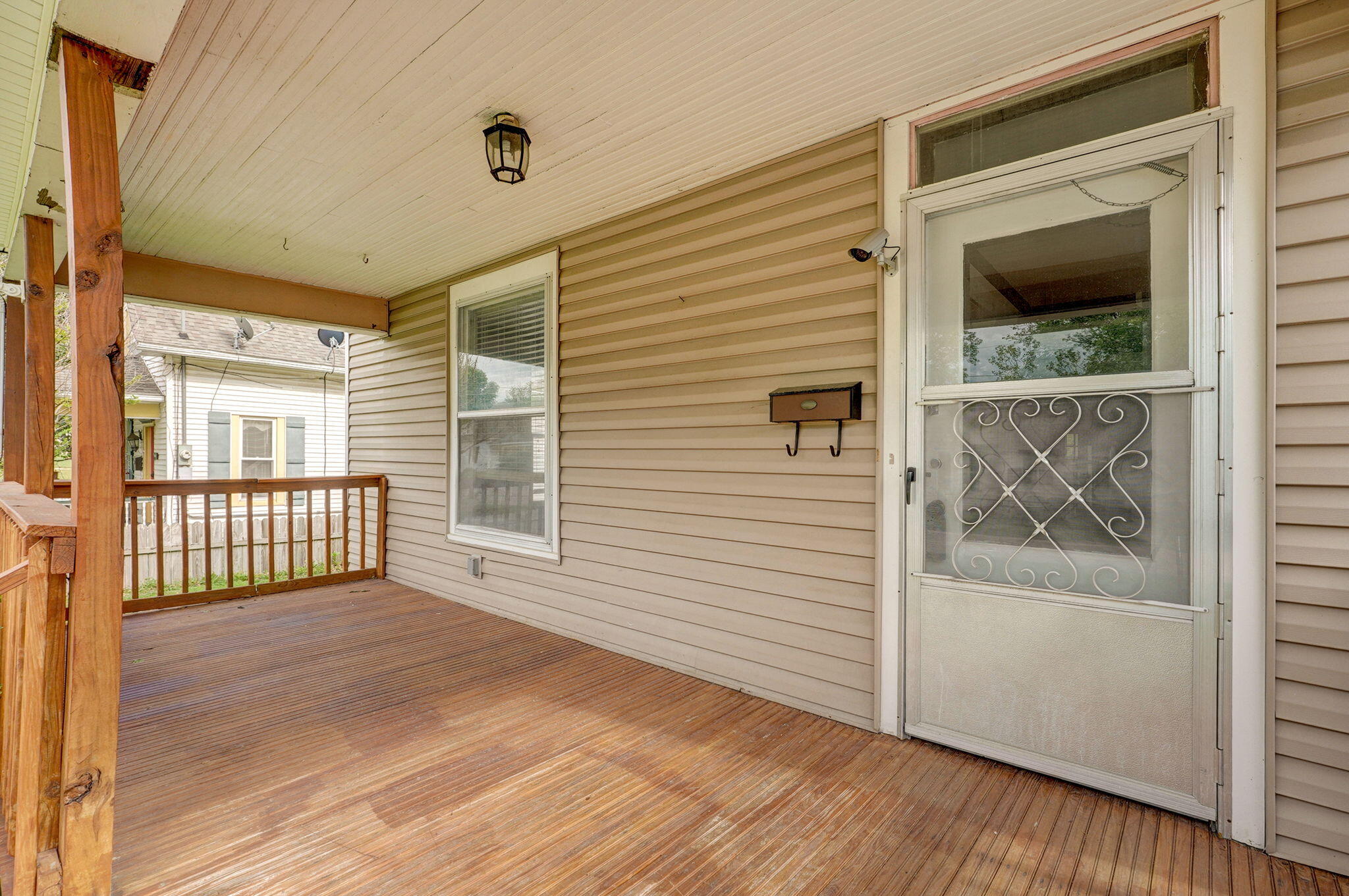 606 West Locust Street Property Photo 4