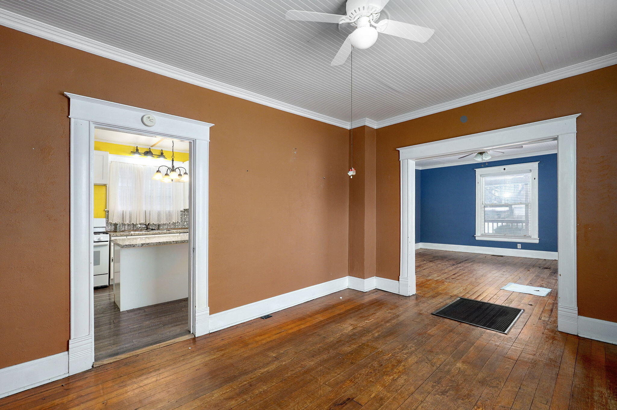 606 West Locust Street Property Photo 15
