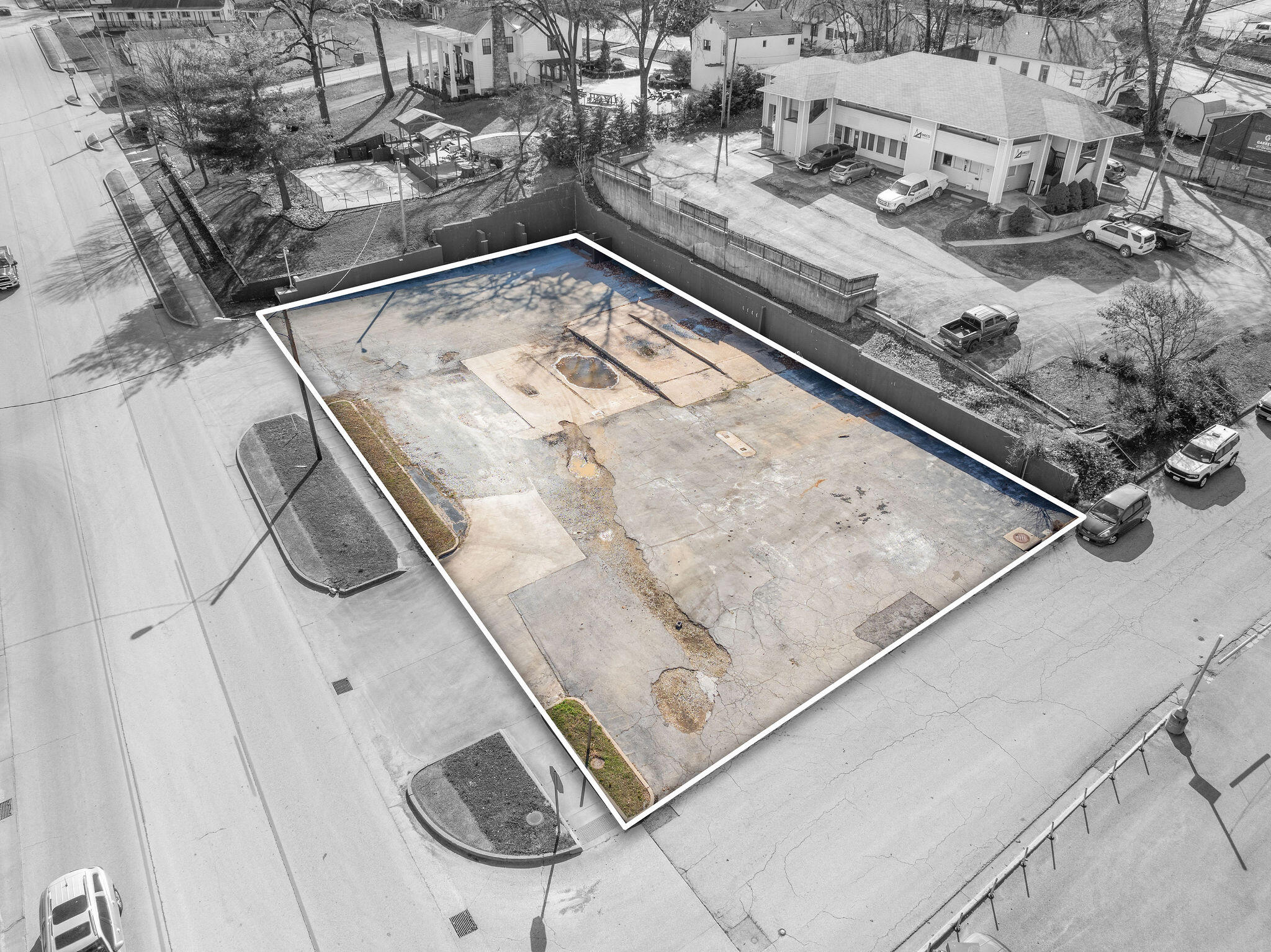 503 South Business Highway 65 Property Photo 3