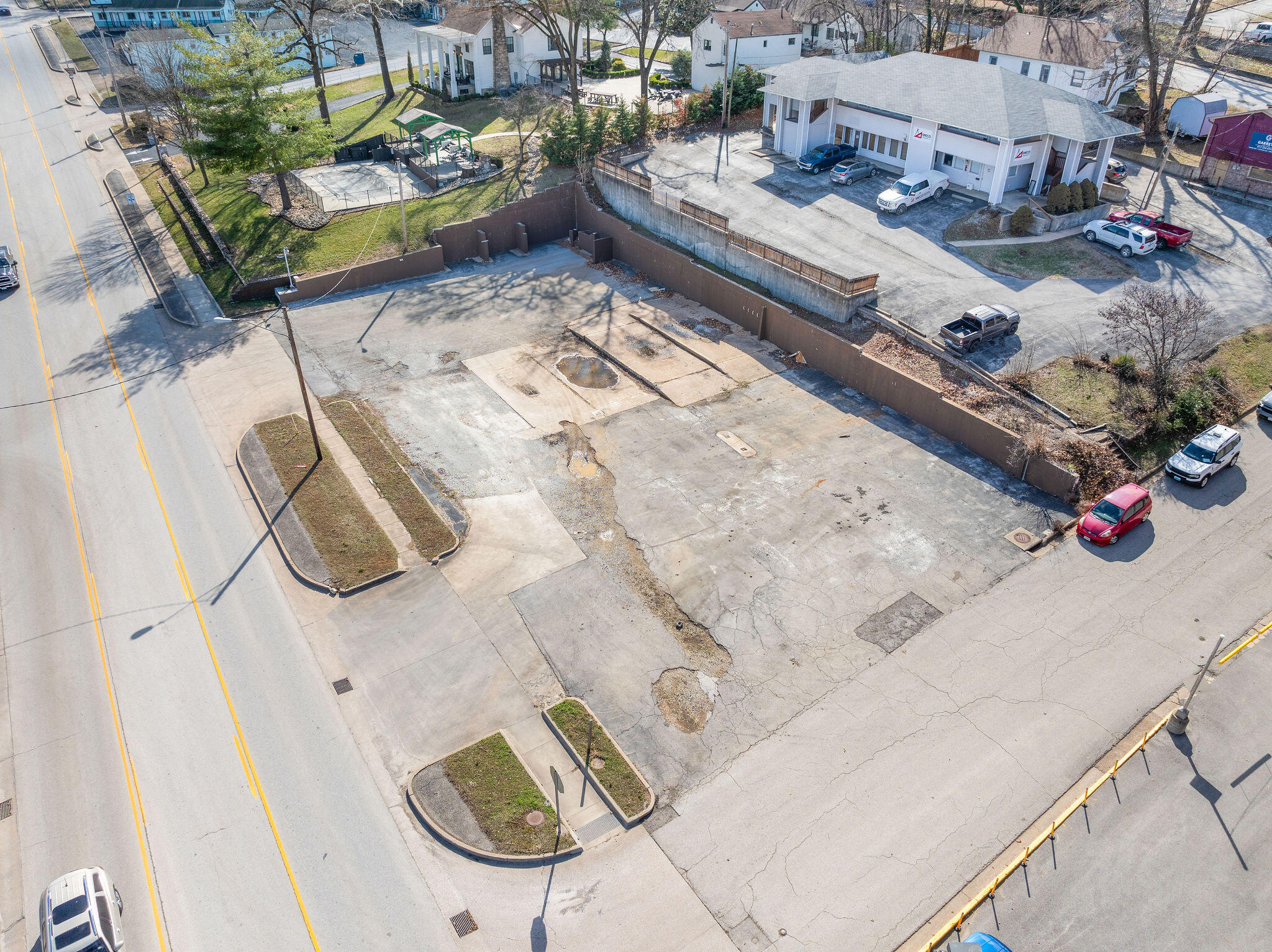 503 South Business Highway 65 Property Photo 5
