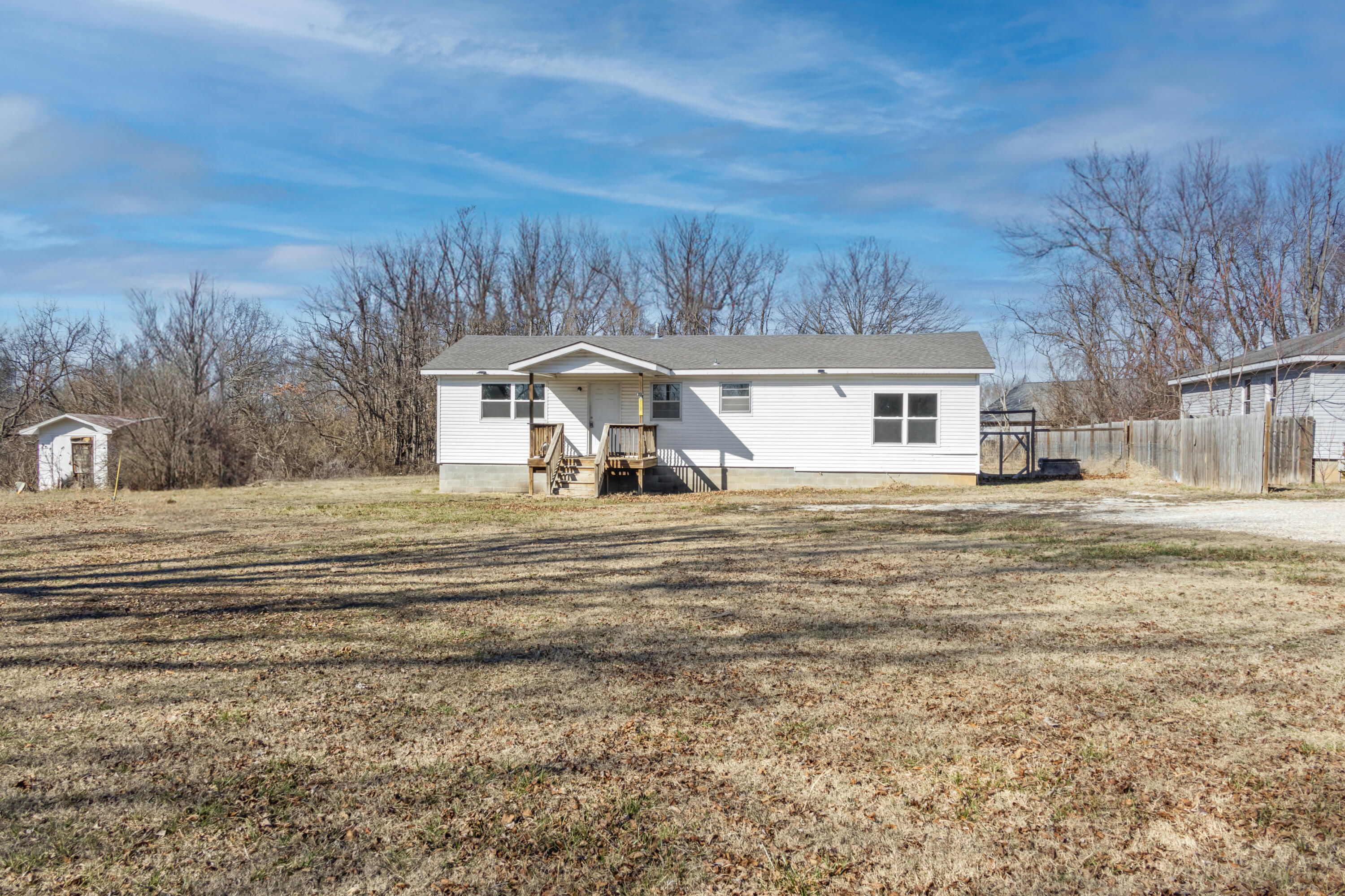 33335 State Highway 112 Property Photo