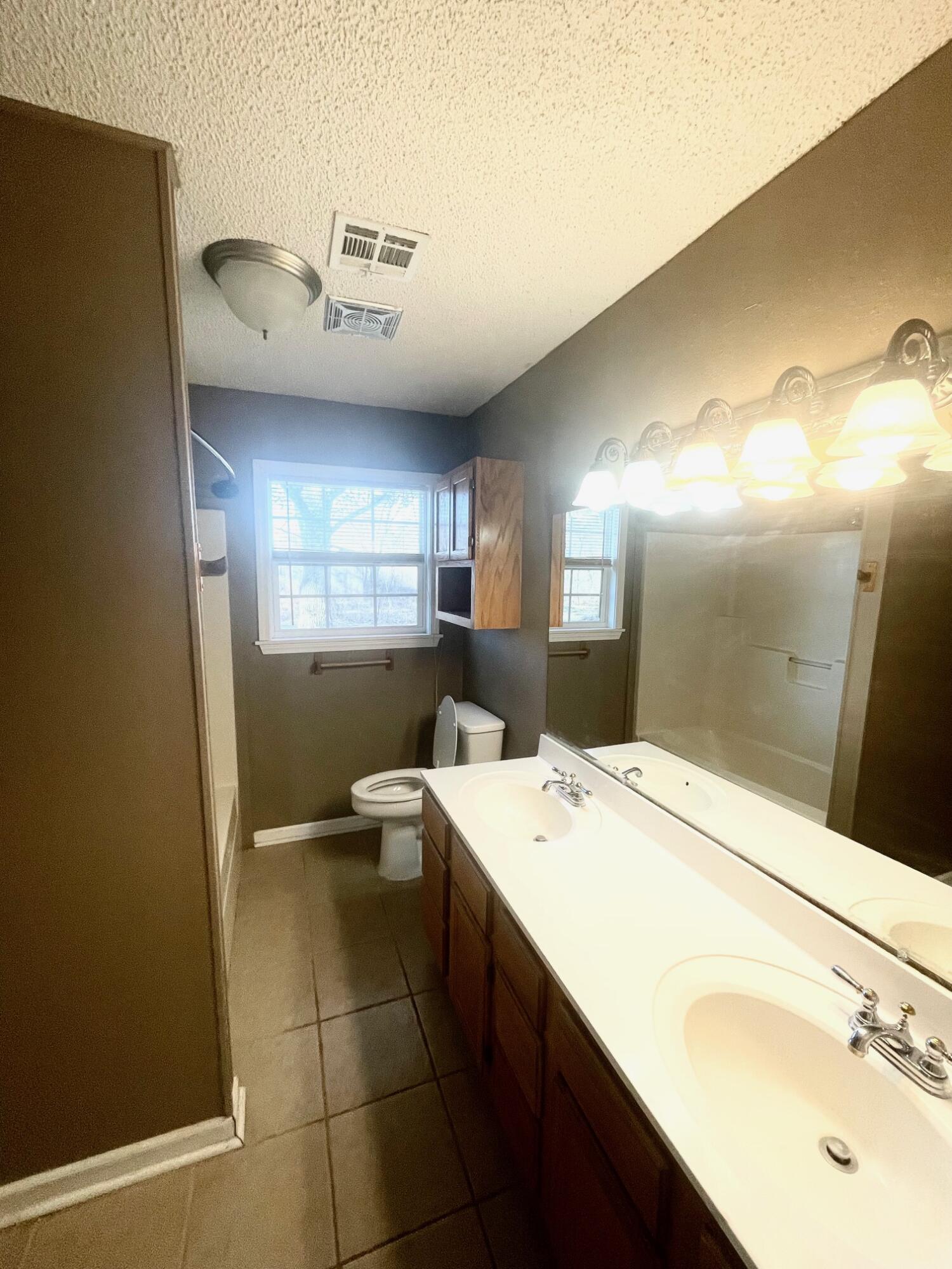 3525 West State Highway 76 Property Photo 19
