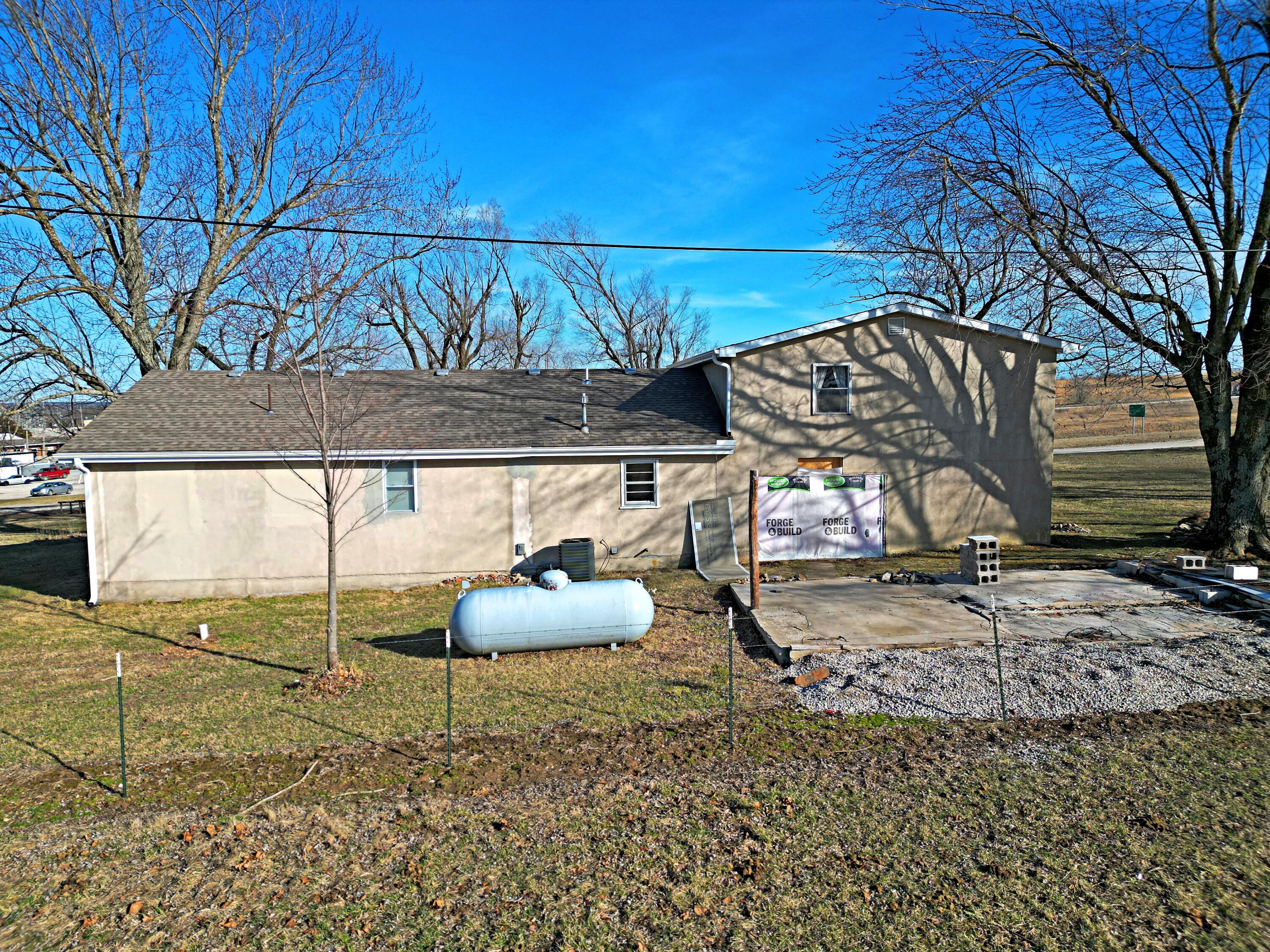 1633 Swan Lane Property Photo 4