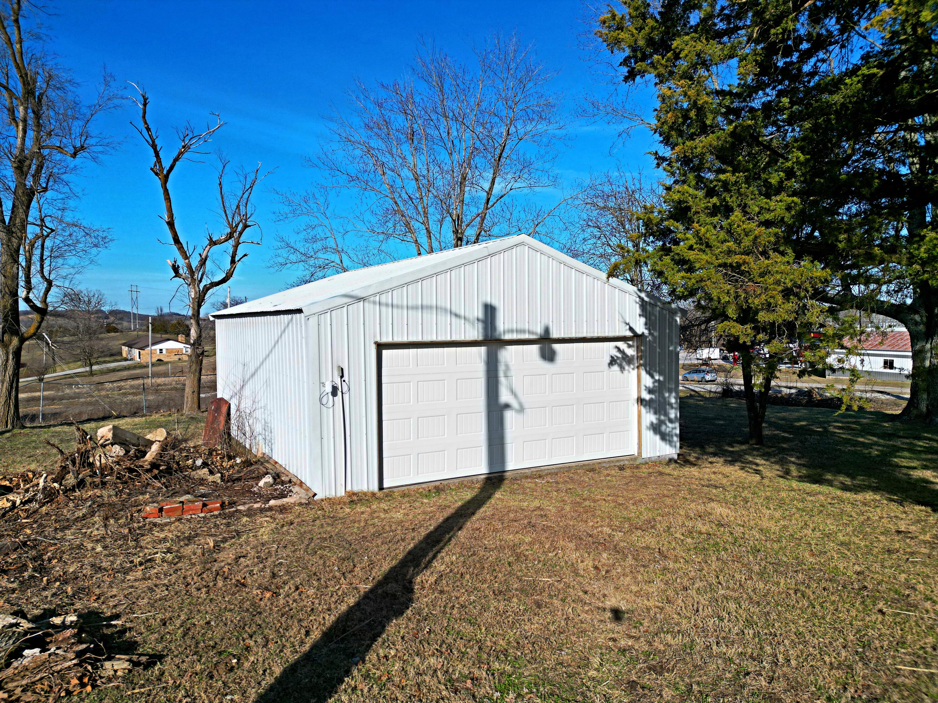 1633 Swan Lane Property Photo 8