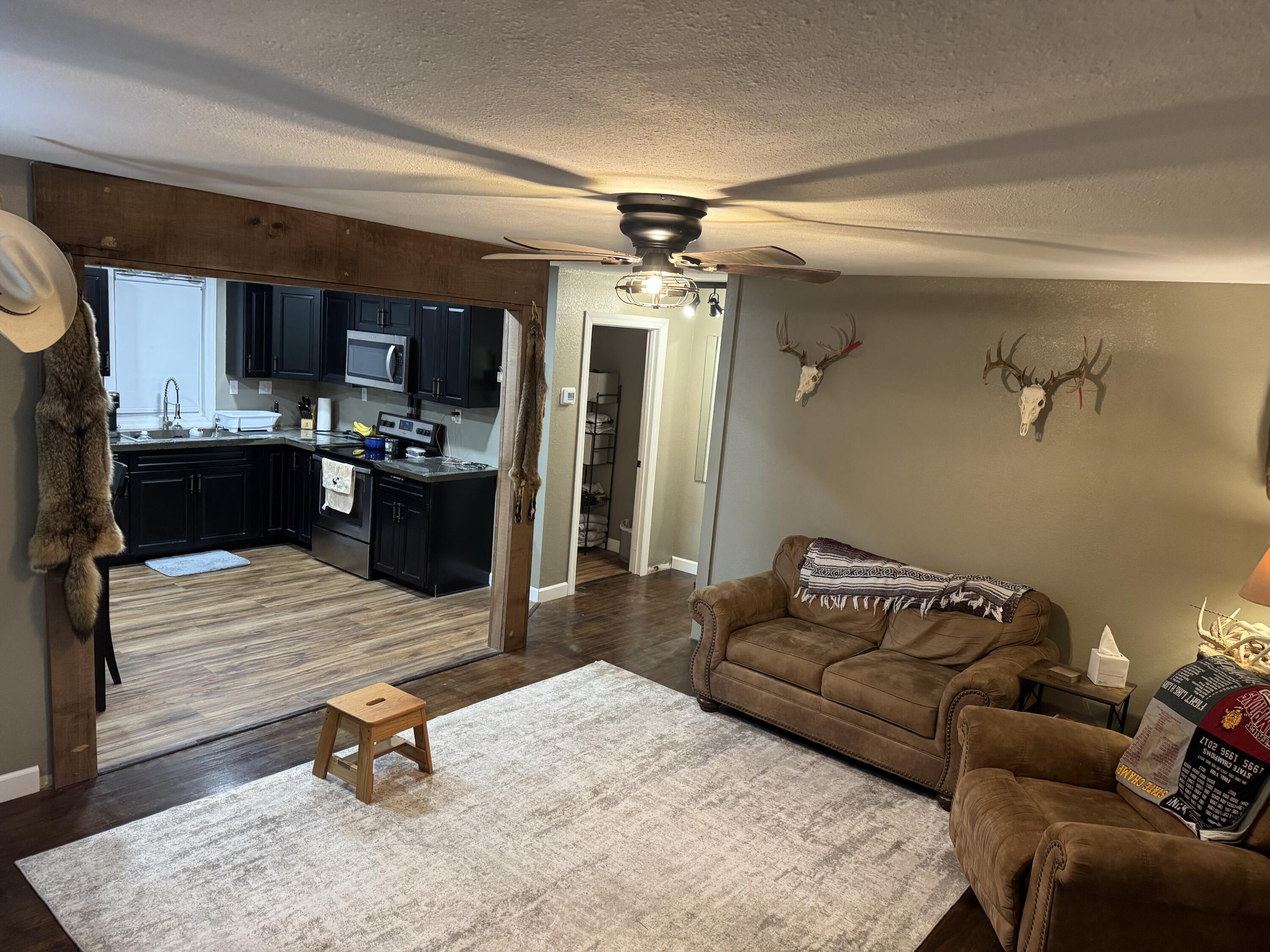 1633 Swan Lane Property Photo 15