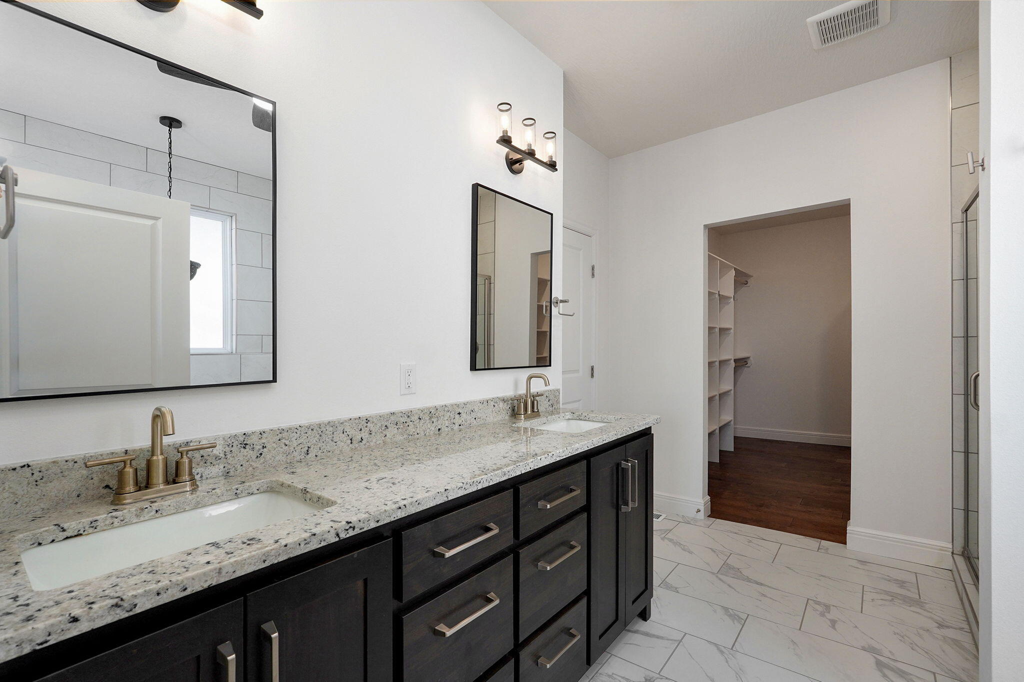 1590 North Marlowe Avenue Property Photo 25