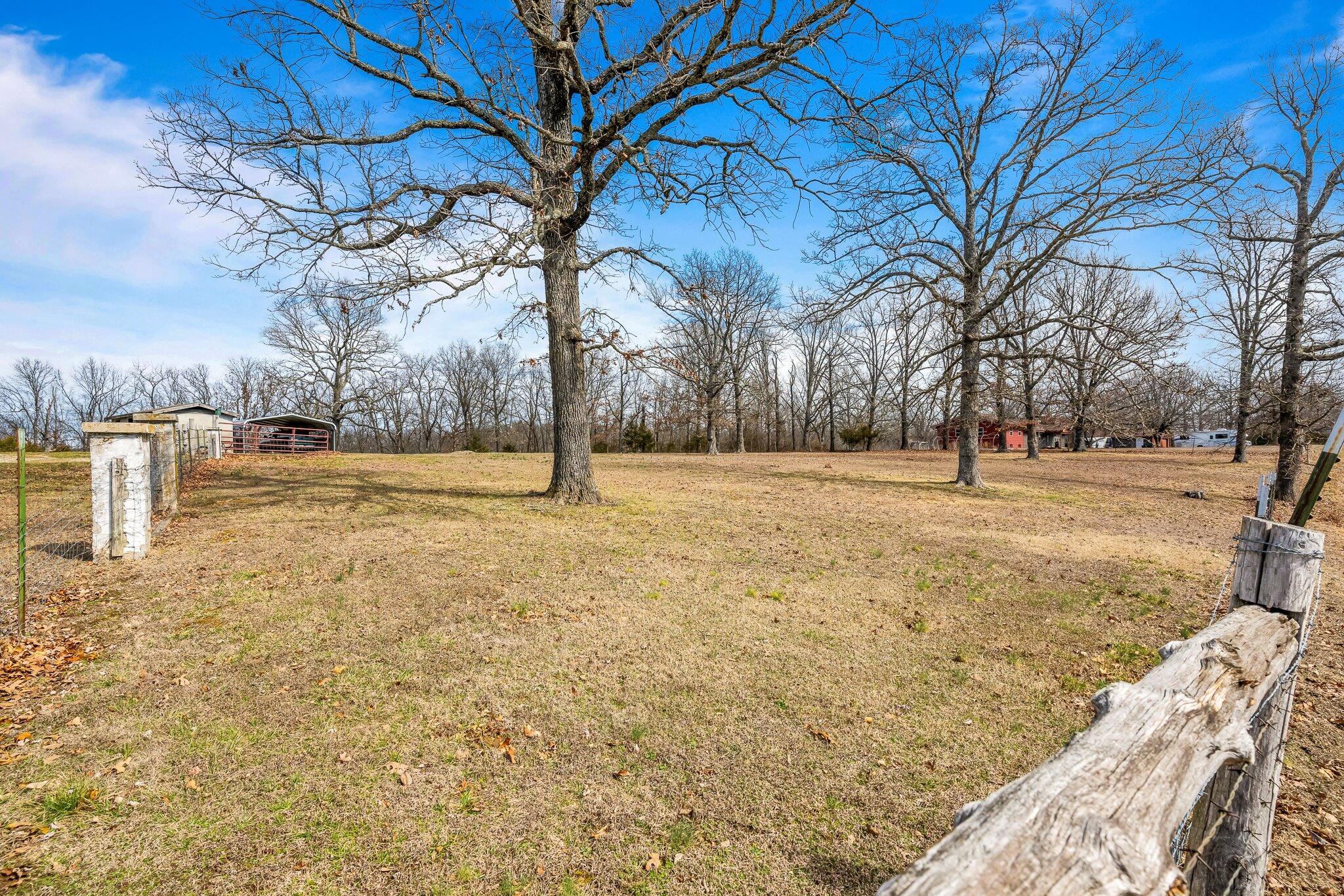 3253 East Farm Road 34 Property Photo 5